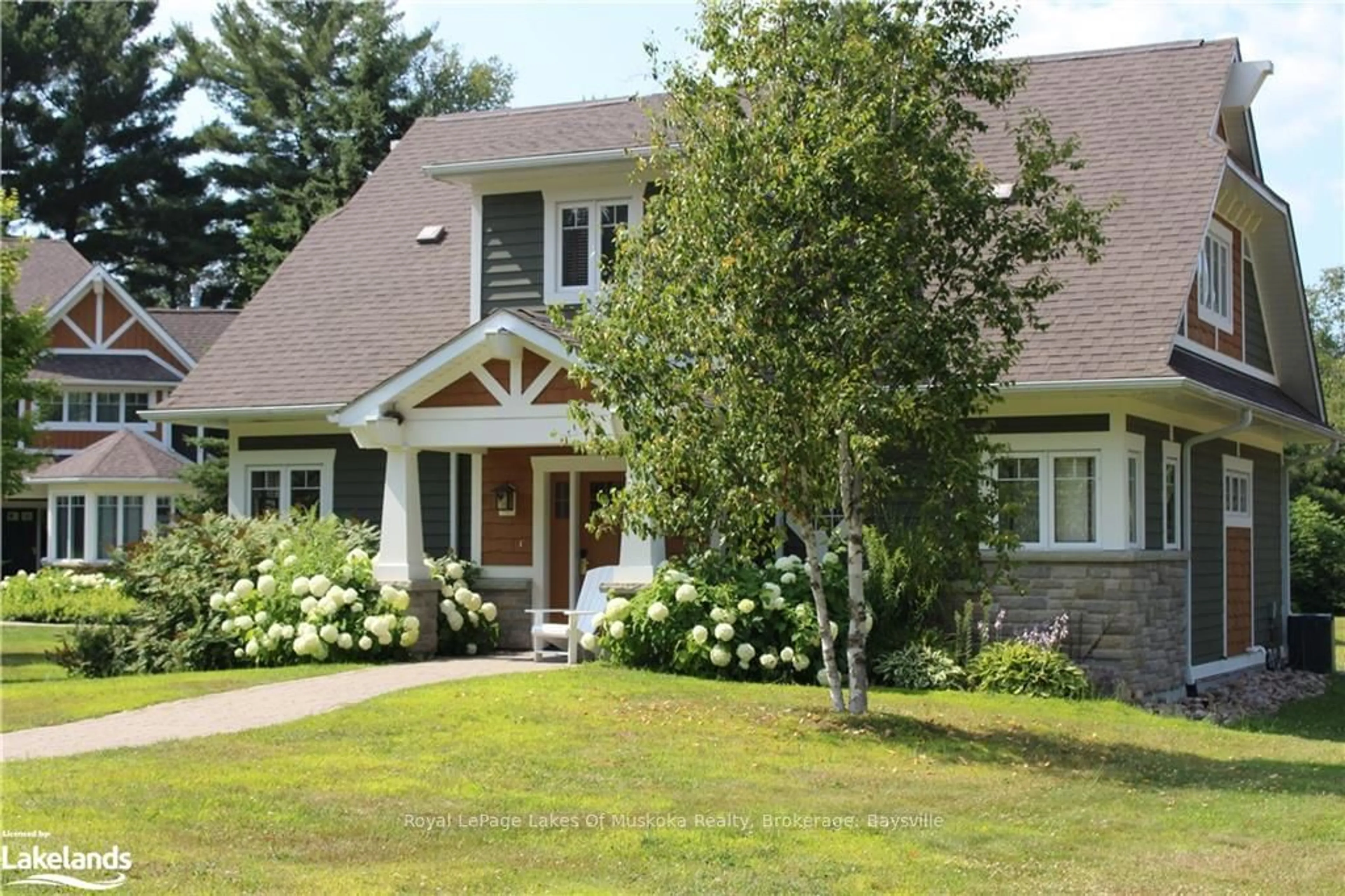 Frontside or backside of a home, cottage for 1020 BIRCHGLEN Rd #Elm  Wk, Lake of Bays Ontario P0B 1A0