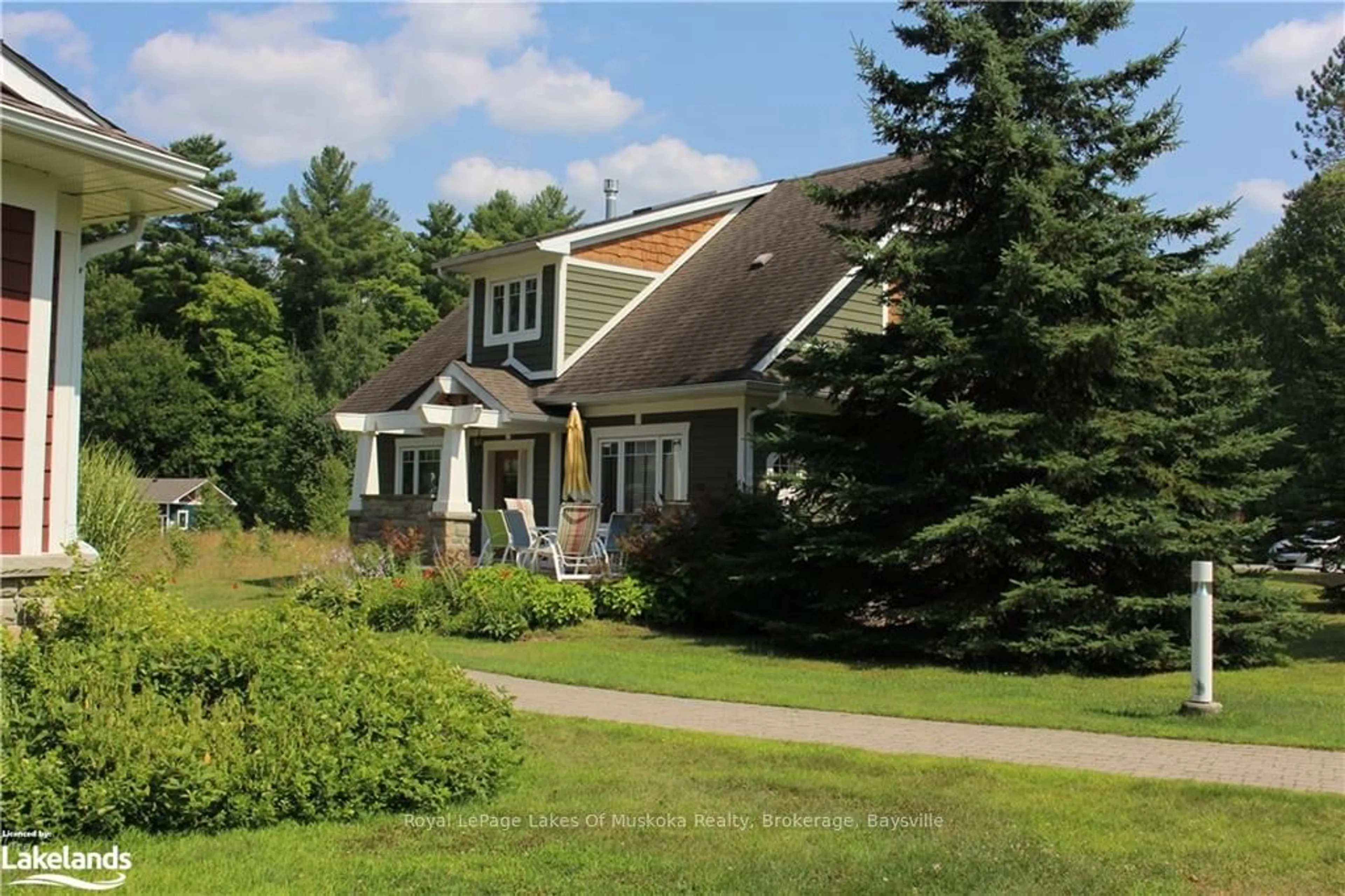 Frontside or backside of a home, cottage for 1020 BIRCHGLEN Rd #Elm  Wk, Lake of Bays Ontario P0B 1A0