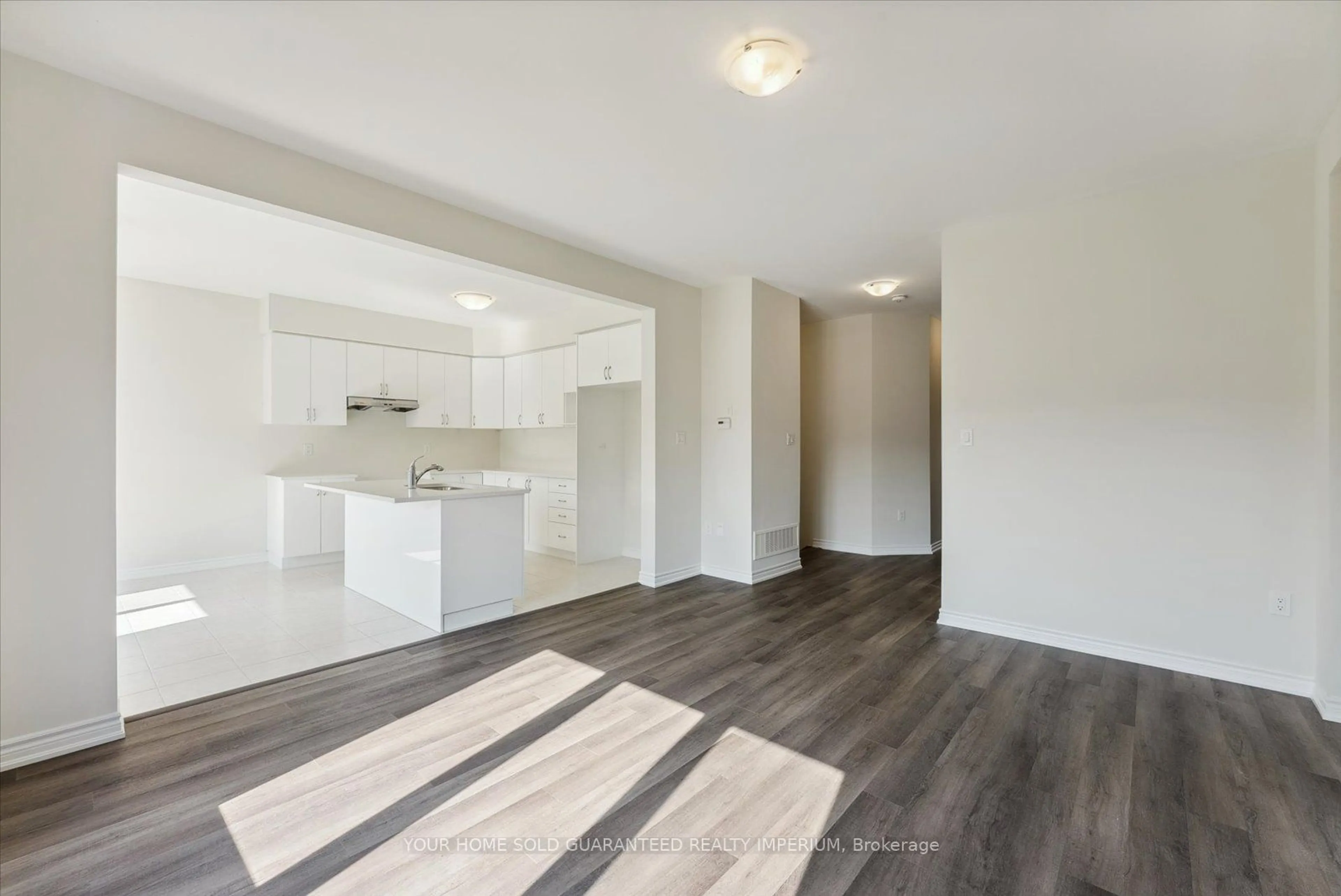 A pic of a room, wood floors for 430 Beechwood Forest Lane, Gravenhurst Ontario P1P 0H8