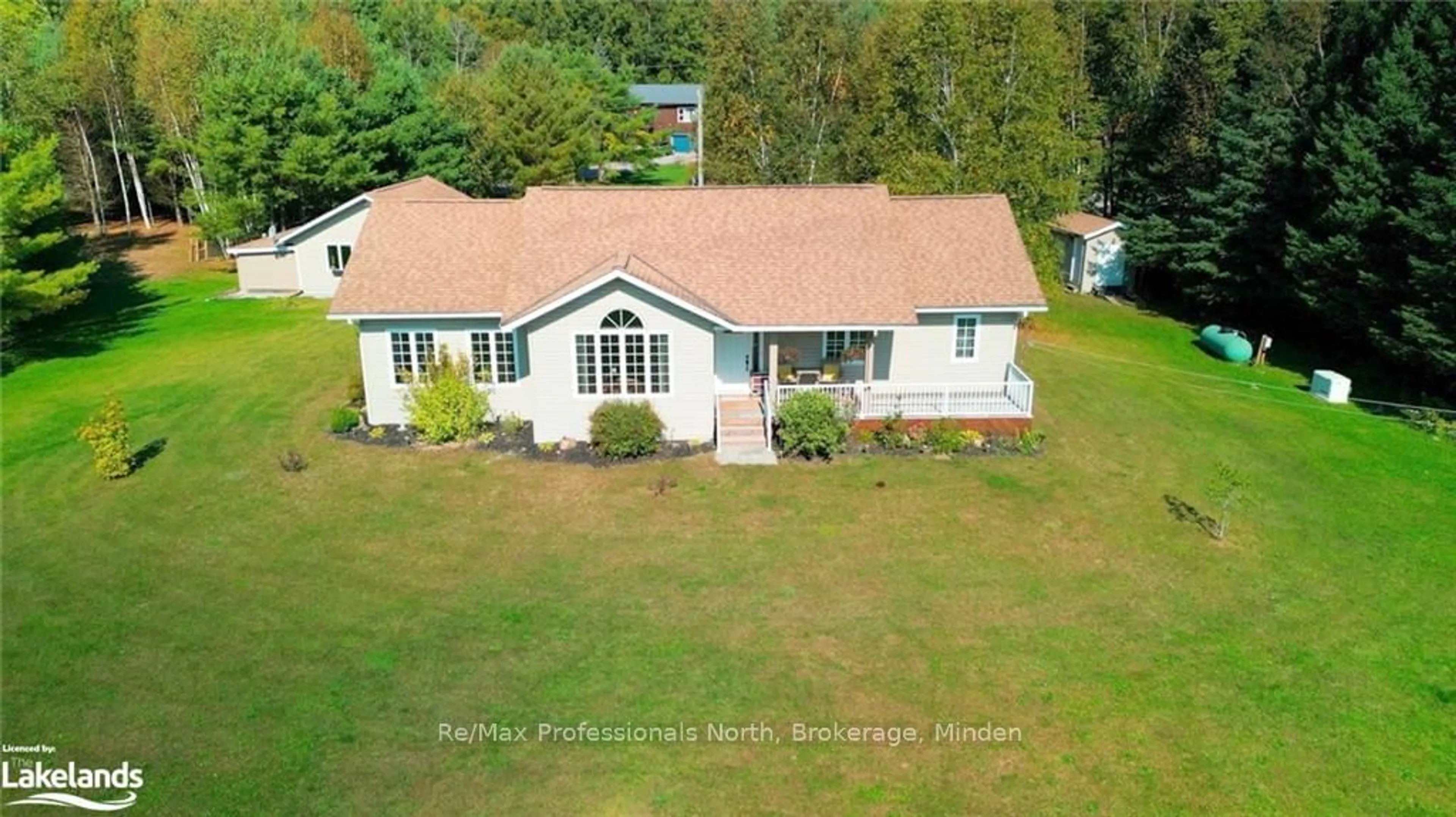 Frontside or backside of a home, cottage for 1066 COUNTRY Rd, Minden Hills Ontario K0M 2K0