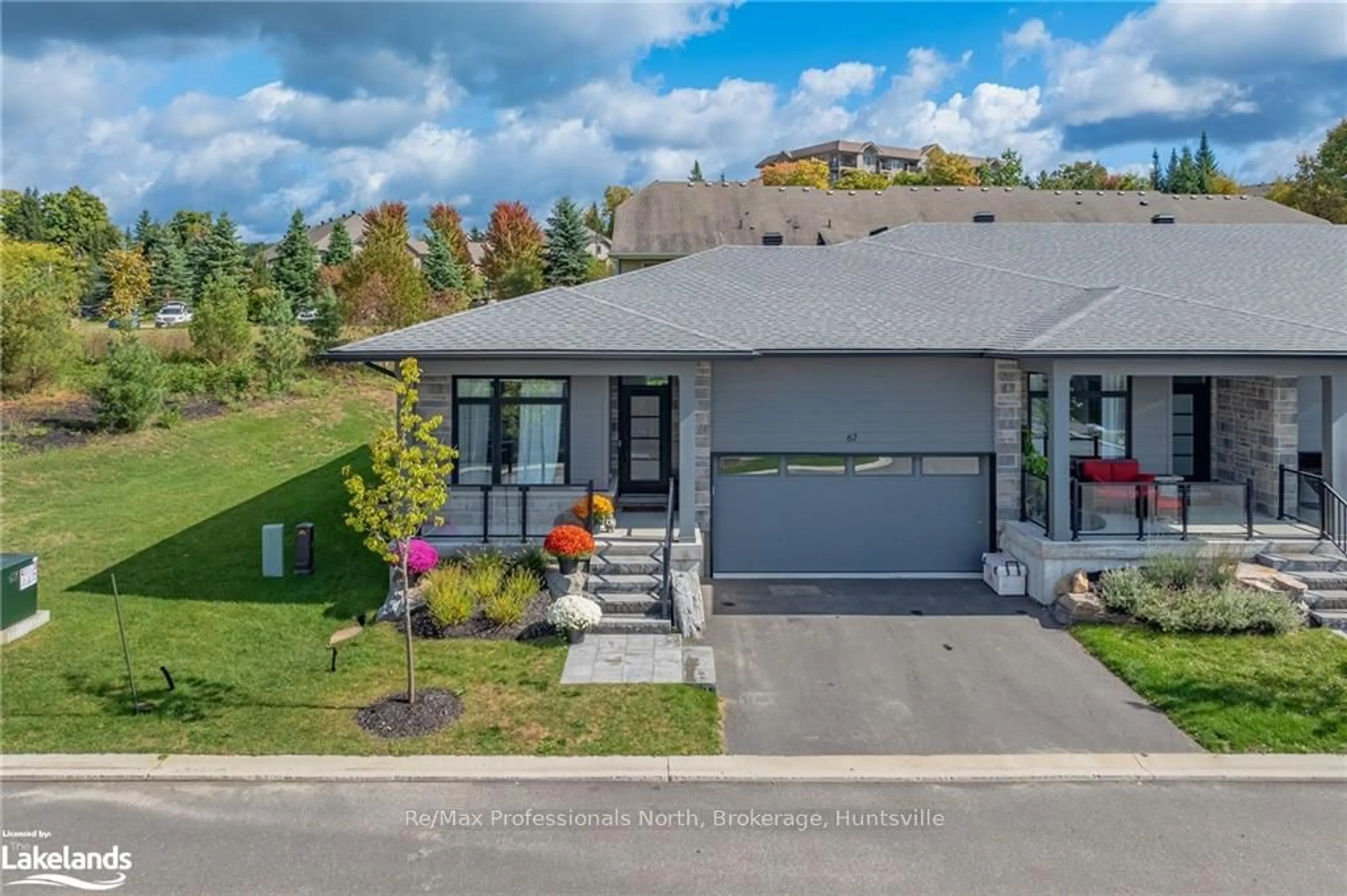 Frontside or backside of a home, cottage for 67 JACK St, Huntsville Ontario P1H 0G4