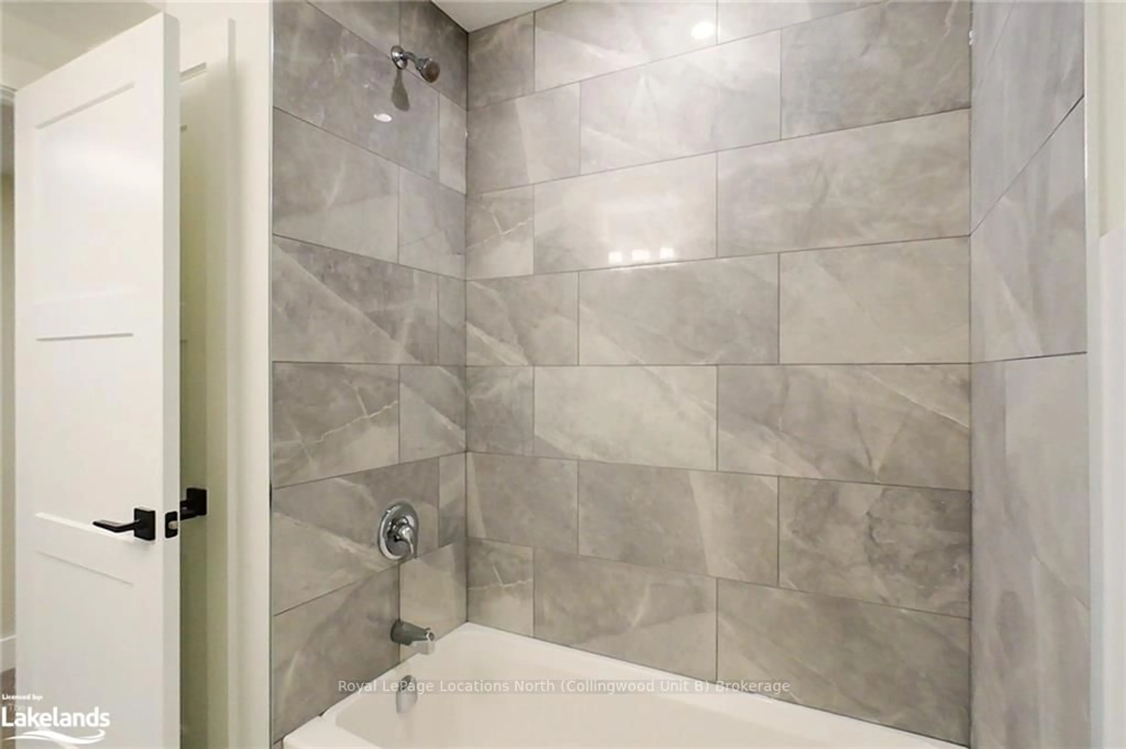 Bathroom, ceramic floors for 19 GORDON Cres, Meaford Ontario N4L 1C7