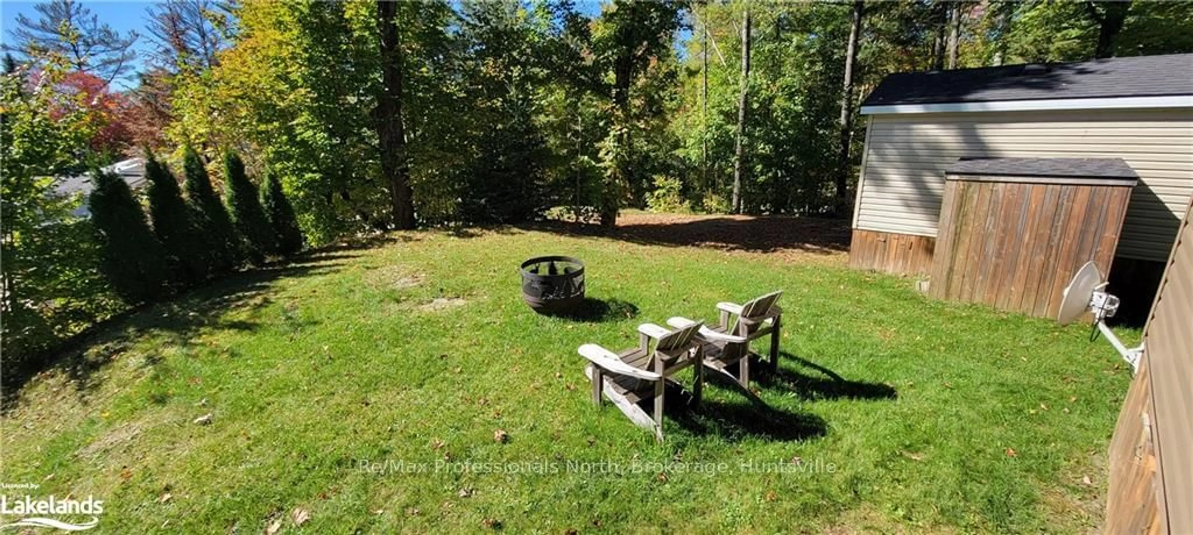 Patio, the fenced backyard for 1047 BONNIE LAKE CAMP Rd #548, Bracebridge Ontario P1H 2A8