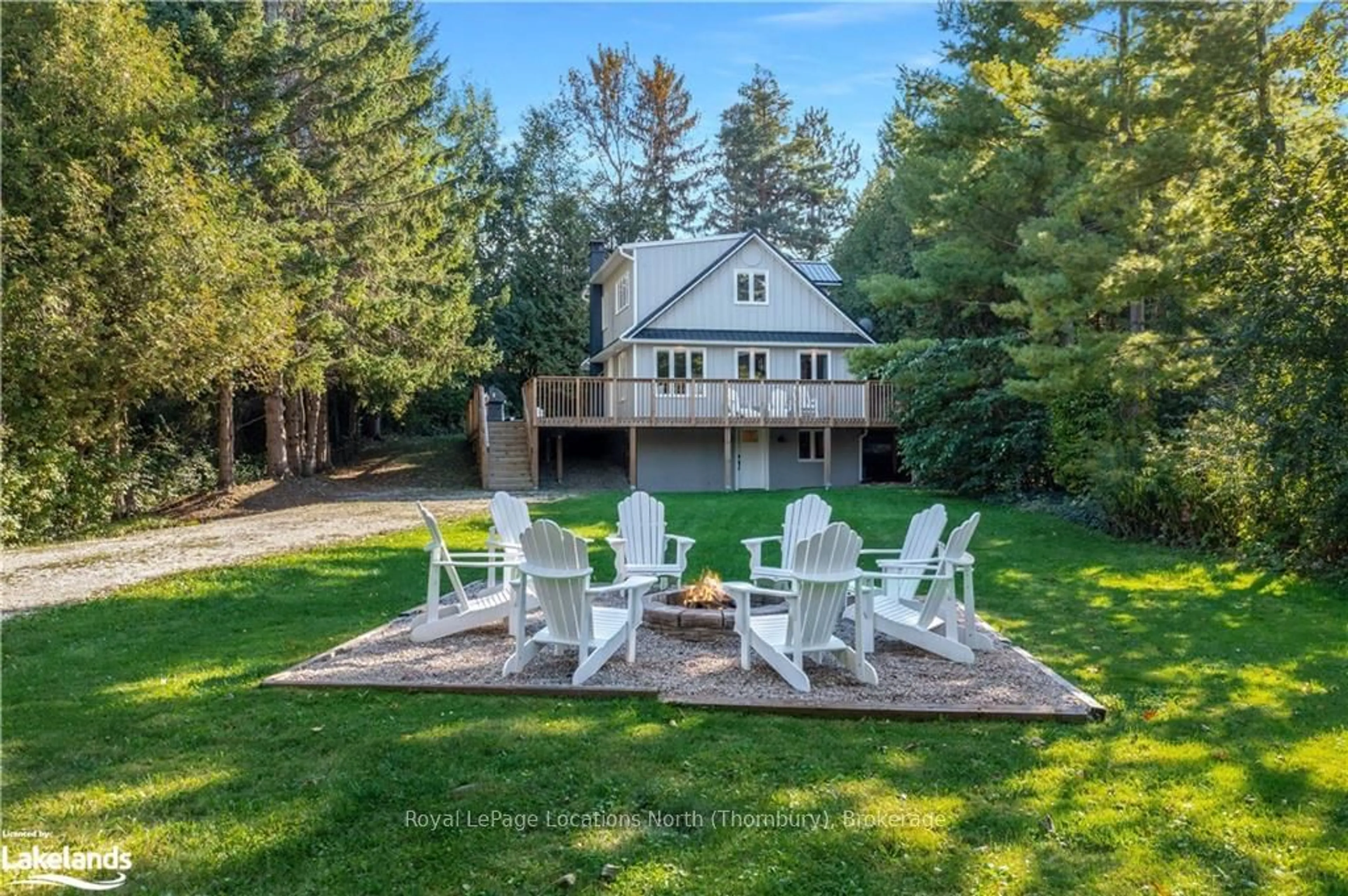 Patio, cottage for 128 TESKEY Dr, Blue Mountains Ontario N0H 1J0