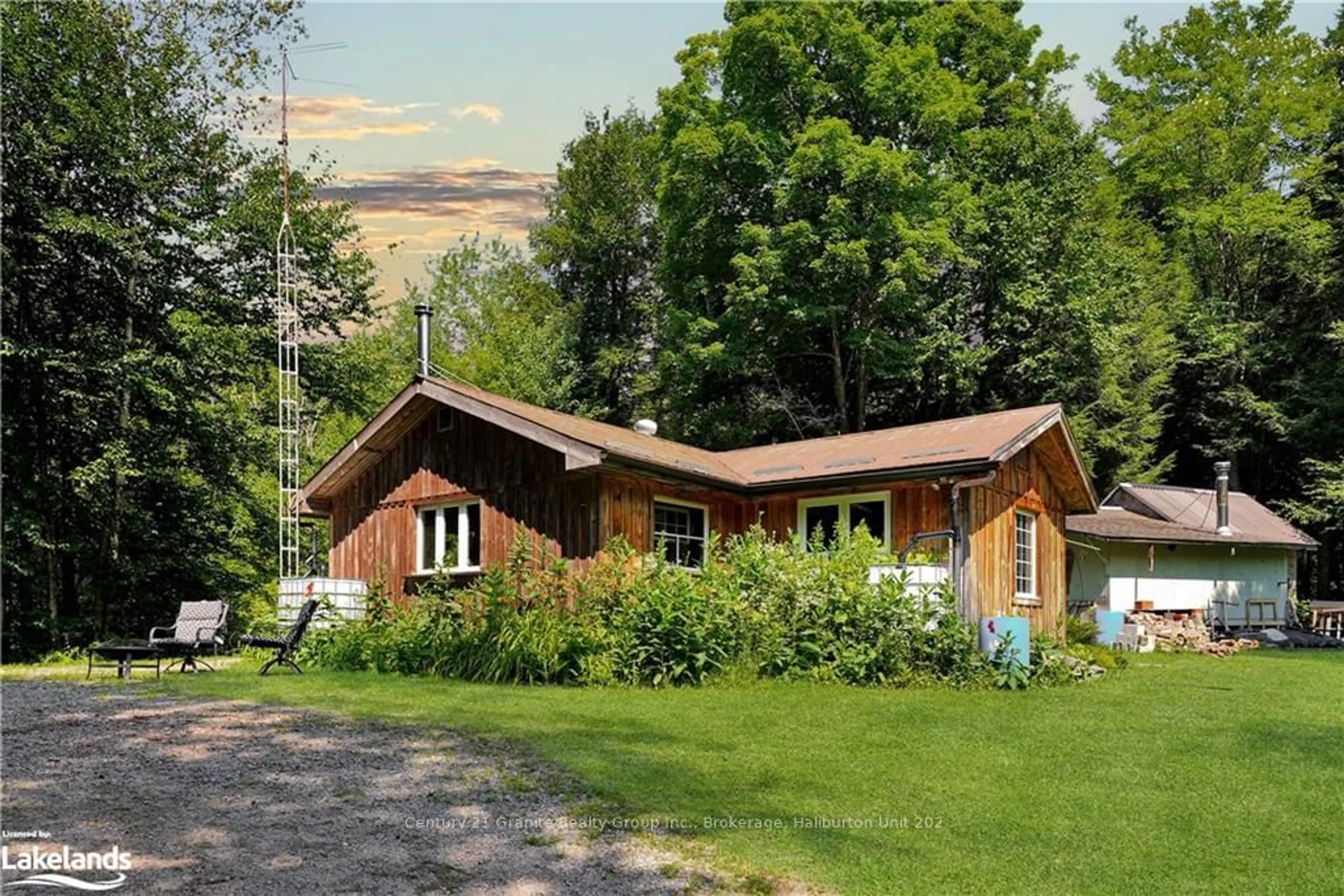 Shed for 1842 BUCKSLIDE Rd, Algonquin Highlands Ontario K0M 1J1