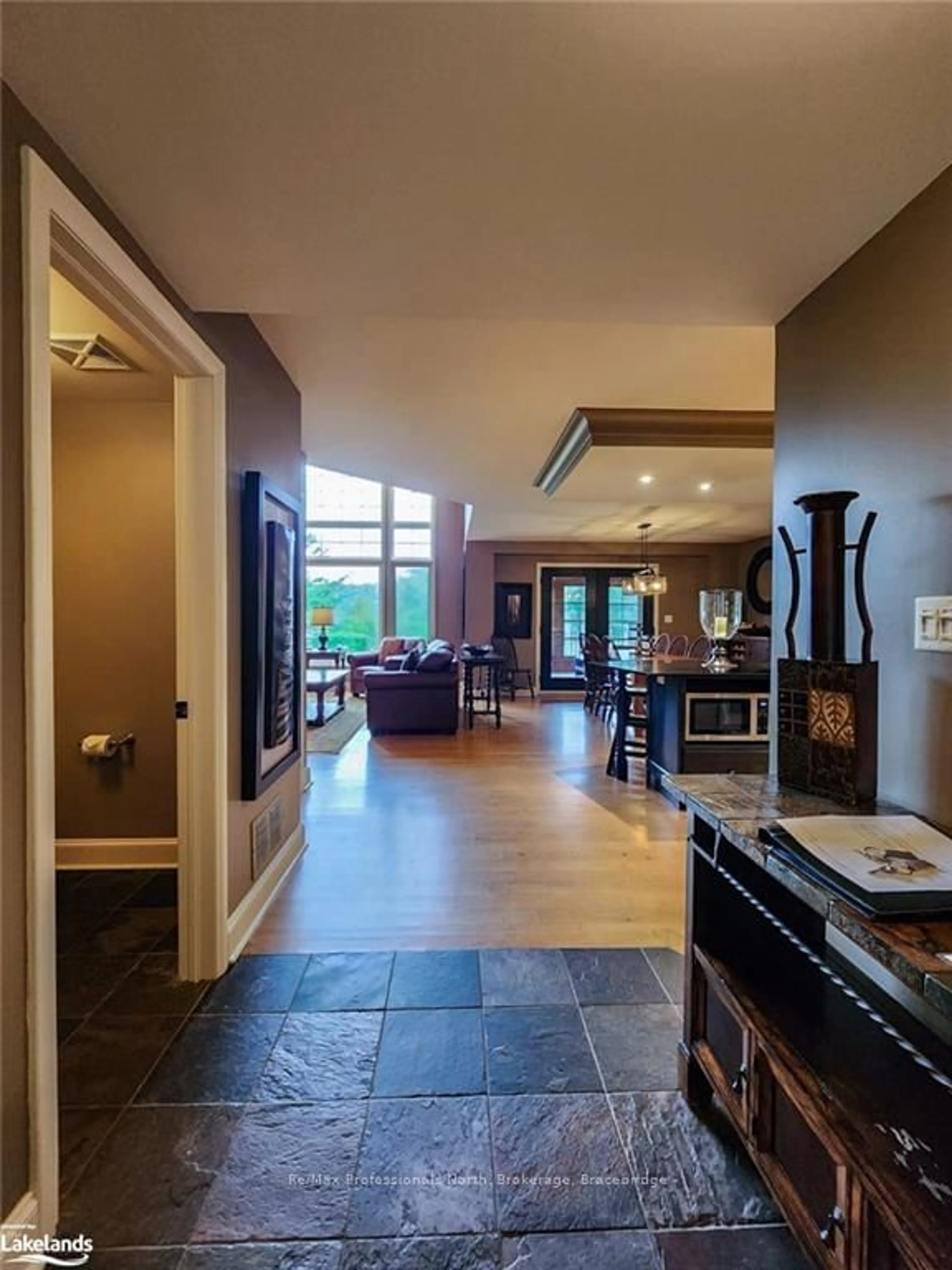 Indoor entryway, wood floors for 3876 MUSKOKA ROAD 118 #S2 W10, Muskoka Lakes Ontario P0B 1J0