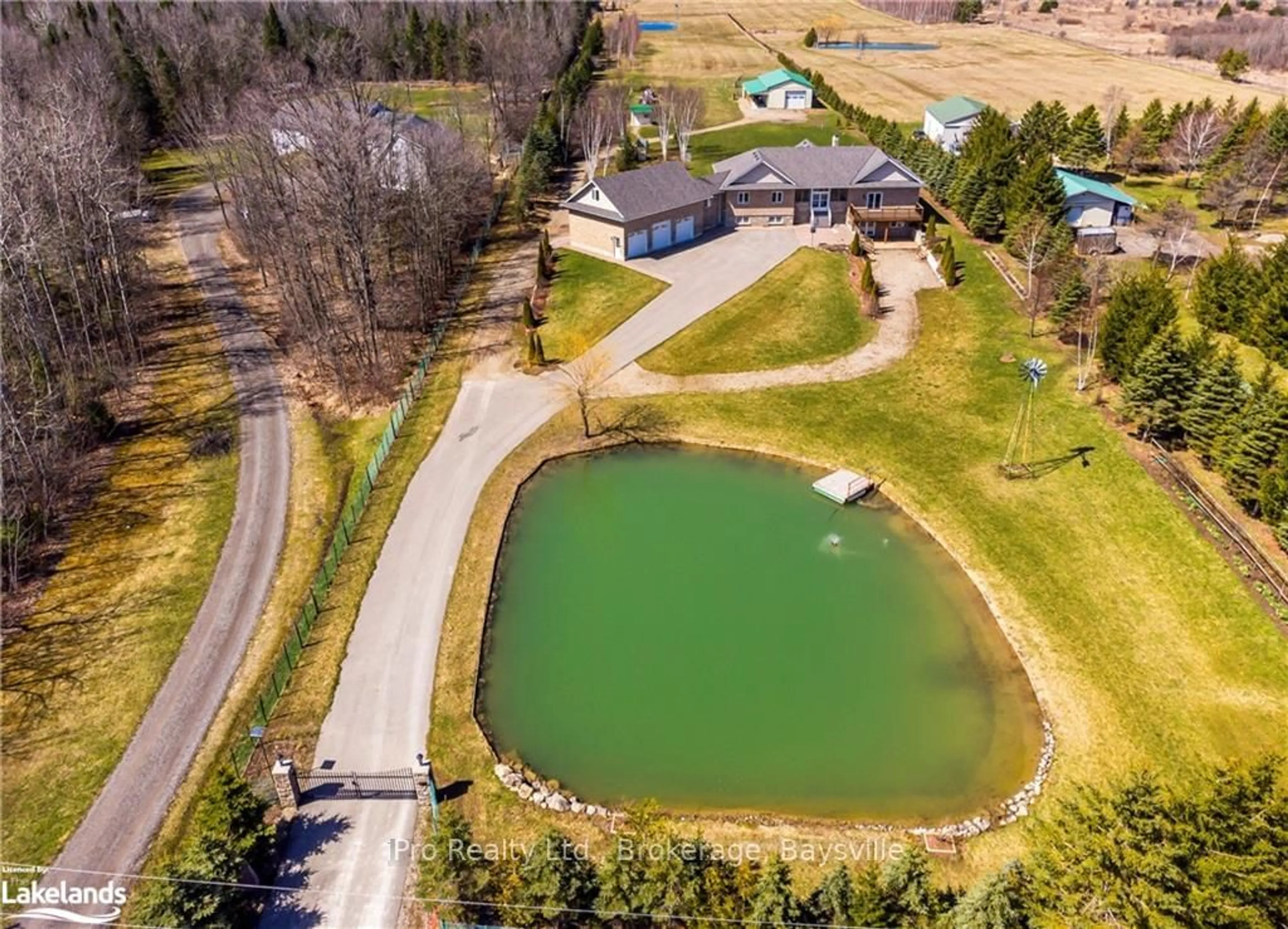 Indoor or outdoor pool for 434424 4 Line, Amaranth Ontario L9W 0P4