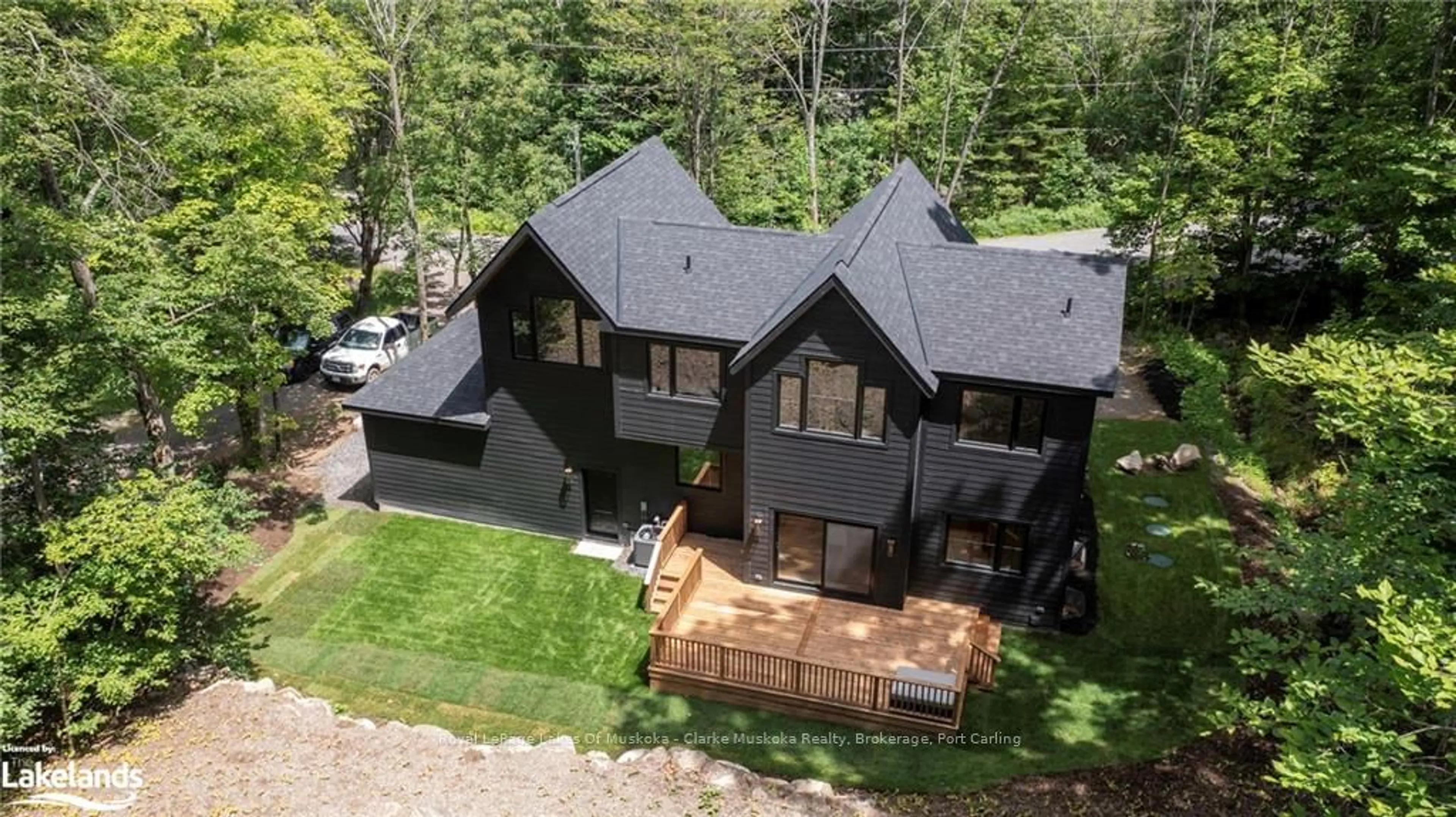 Frontside or backside of a home, cottage for 19 TODHOLM DRIVE, Muskoka Lakes Ontario P0B 1J0