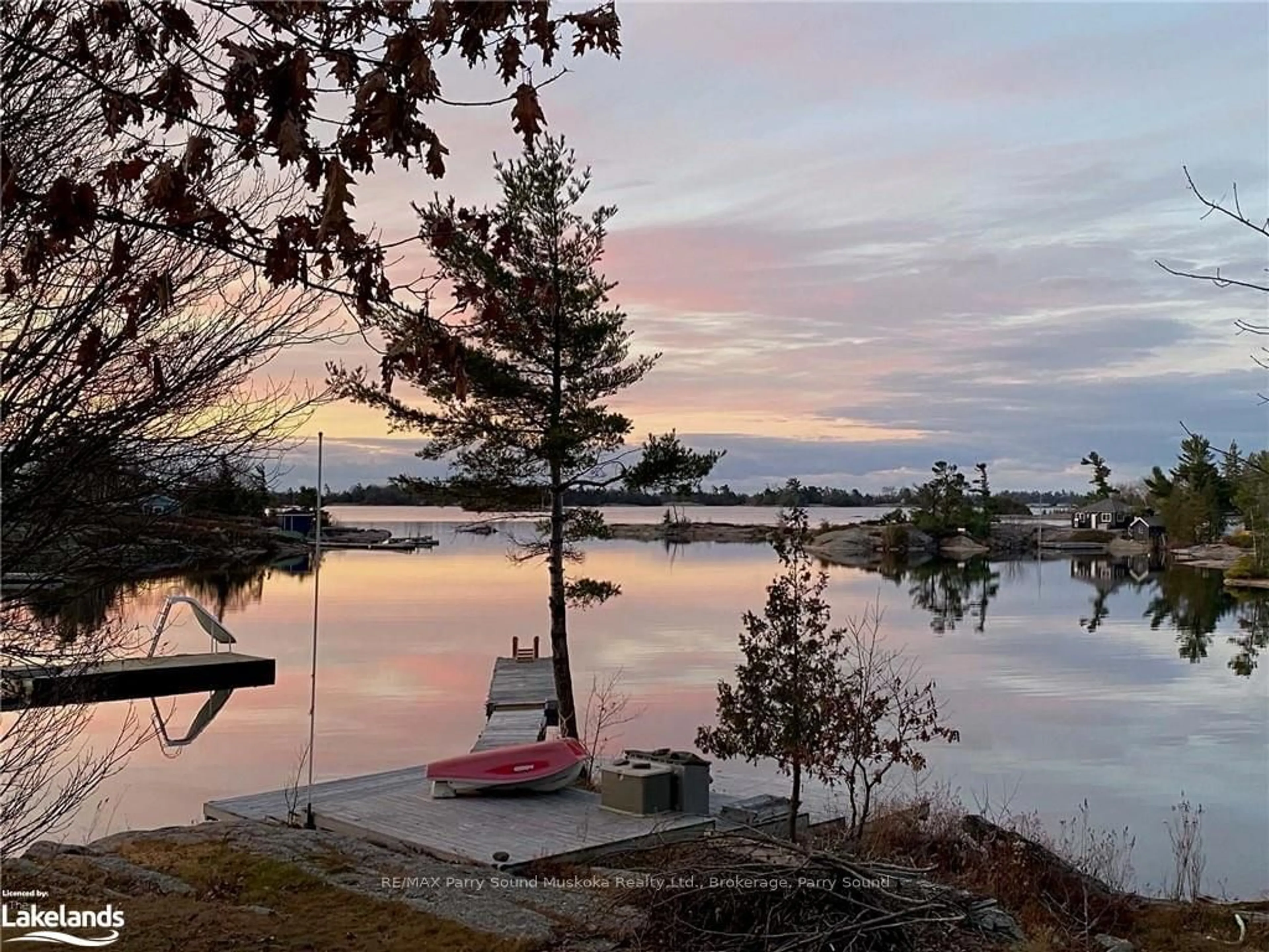 Patio, lake for 3 FORSYTH'S Rd, Carling Ontario P0G 1G0