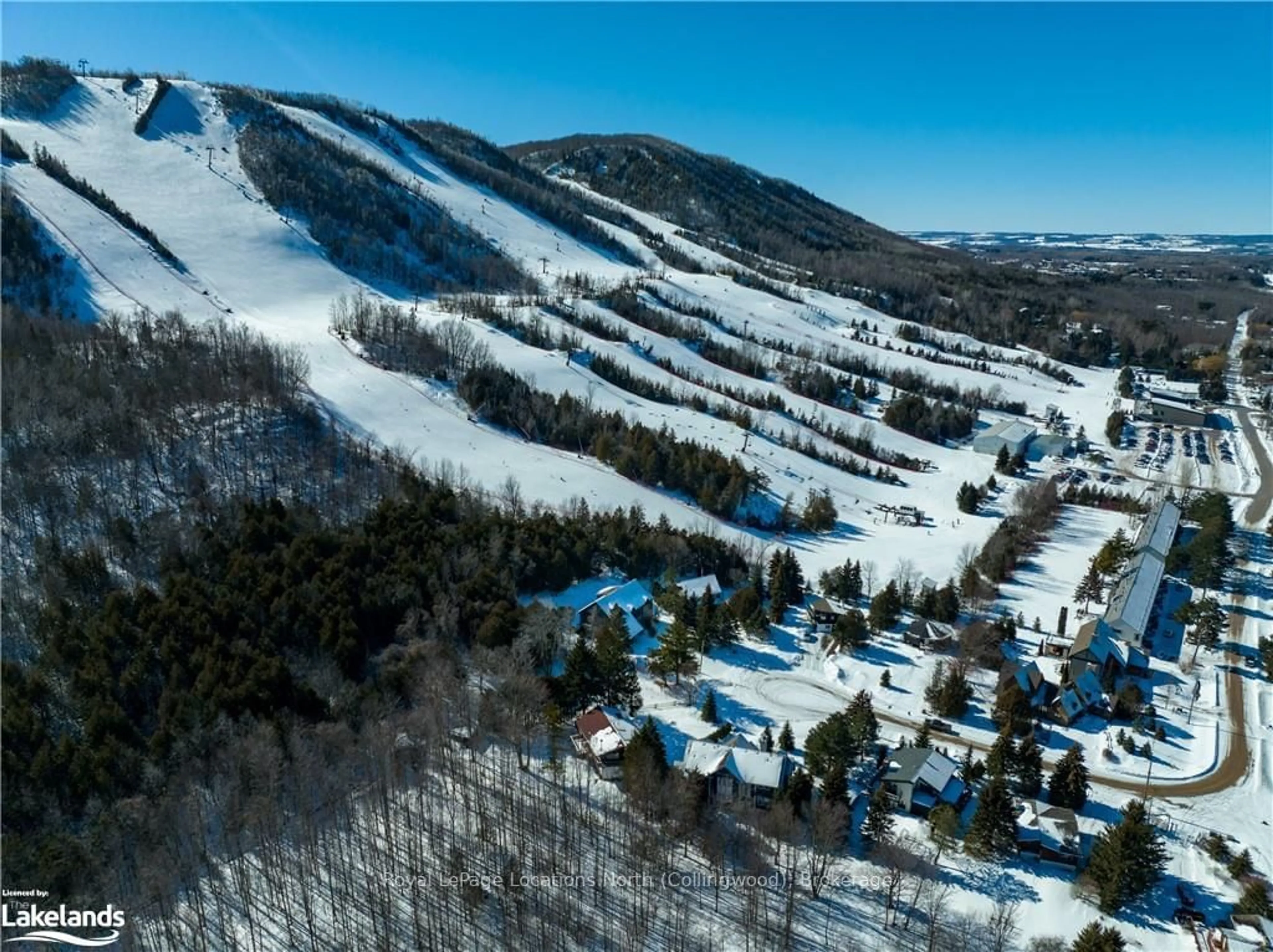 A pic from exterior of the house or condo, mountain for 164 WENSLEY Dr, Blue Mountains Ontario N0H 1J0