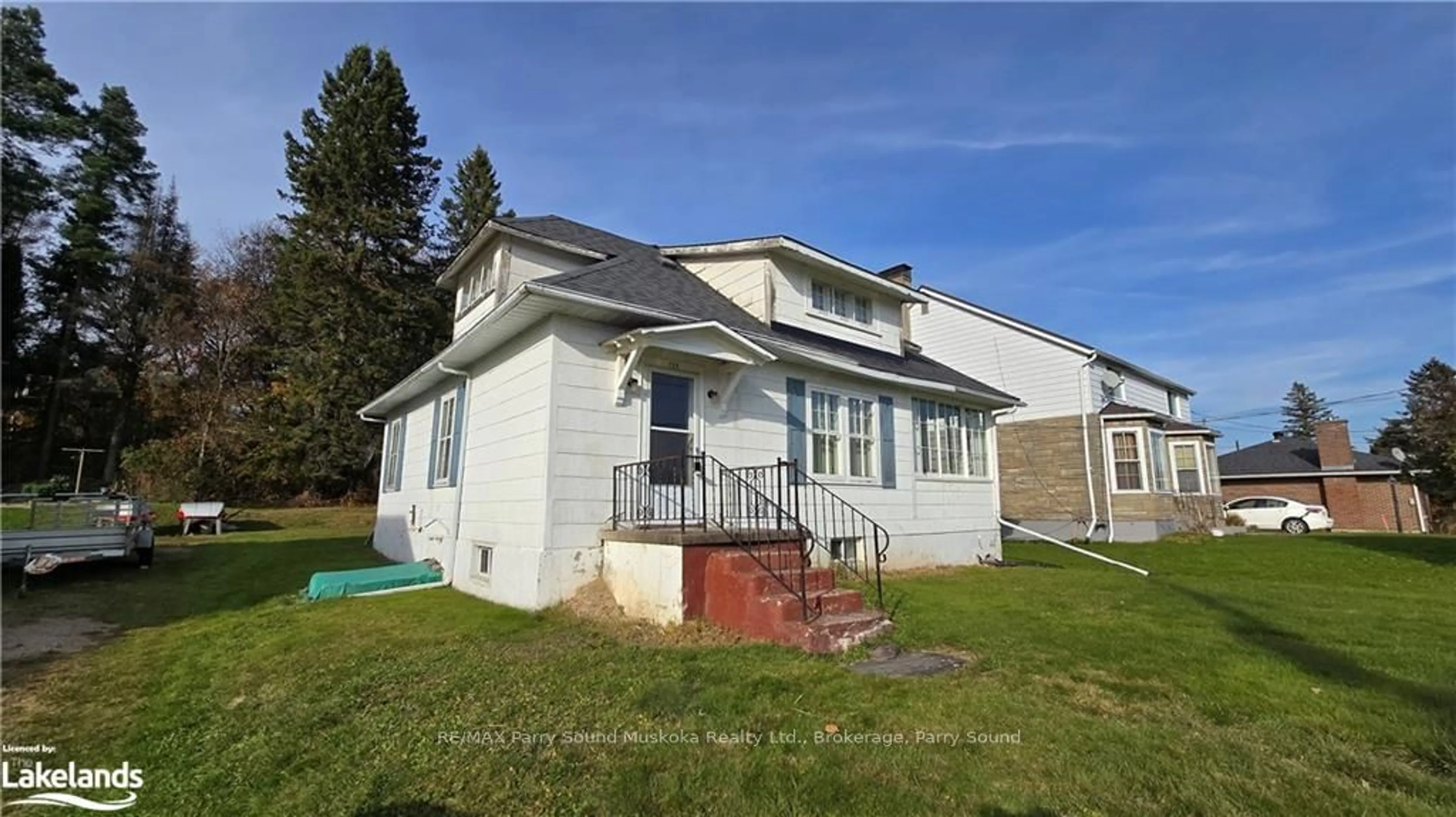 Frontside or backside of a home, cottage for 155 HUSTON ST St, Burk's Falls Ontario P0A 1C0