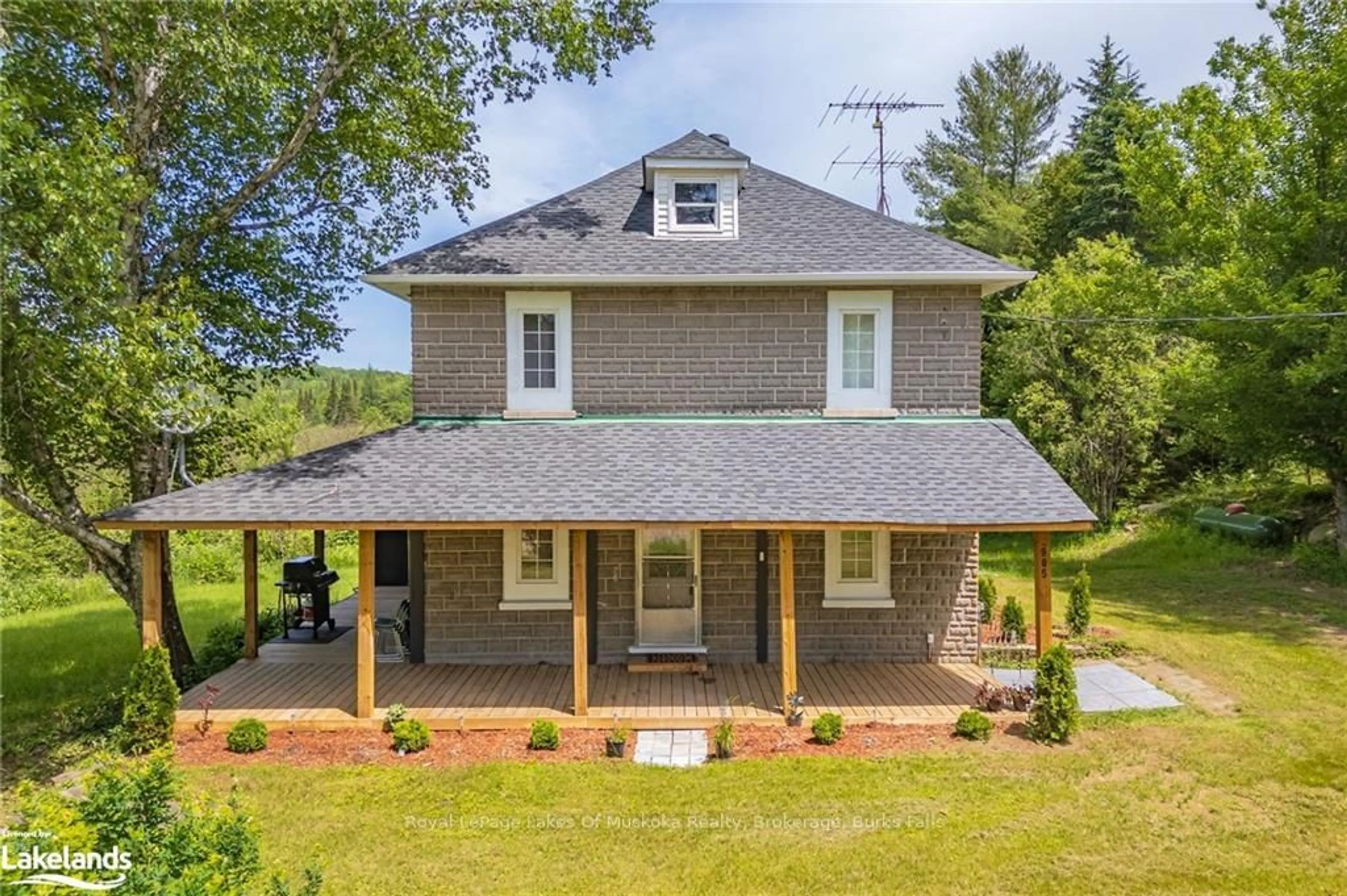 Frontside or backside of a home, cottage for 905 STARRATT Rd, Ryerson Ontario P0A 1C0