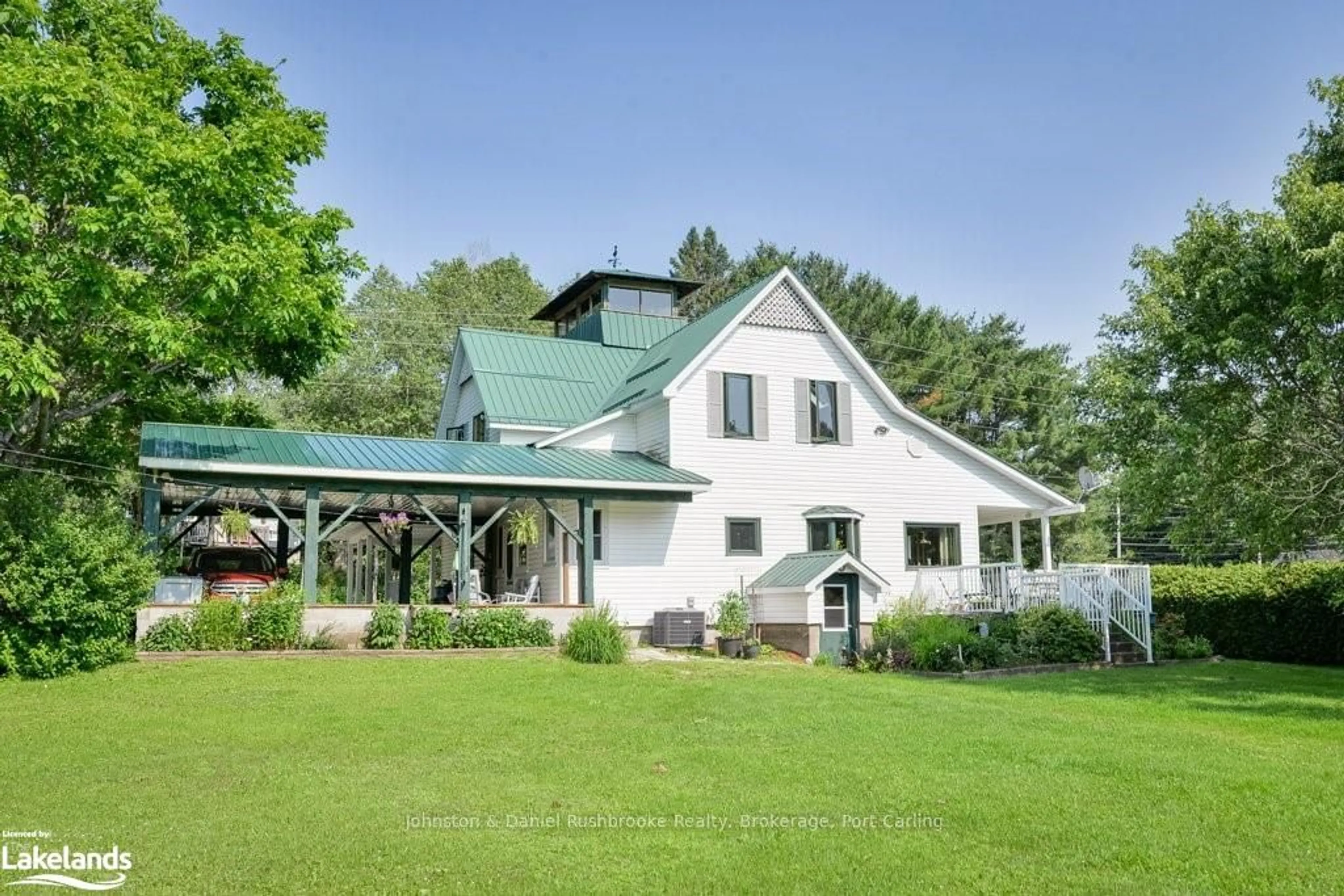 Frontside or backside of a home, cottage for 2434 OLD MUSKOKA Rd, Huntsville Ontario P0B 1M0