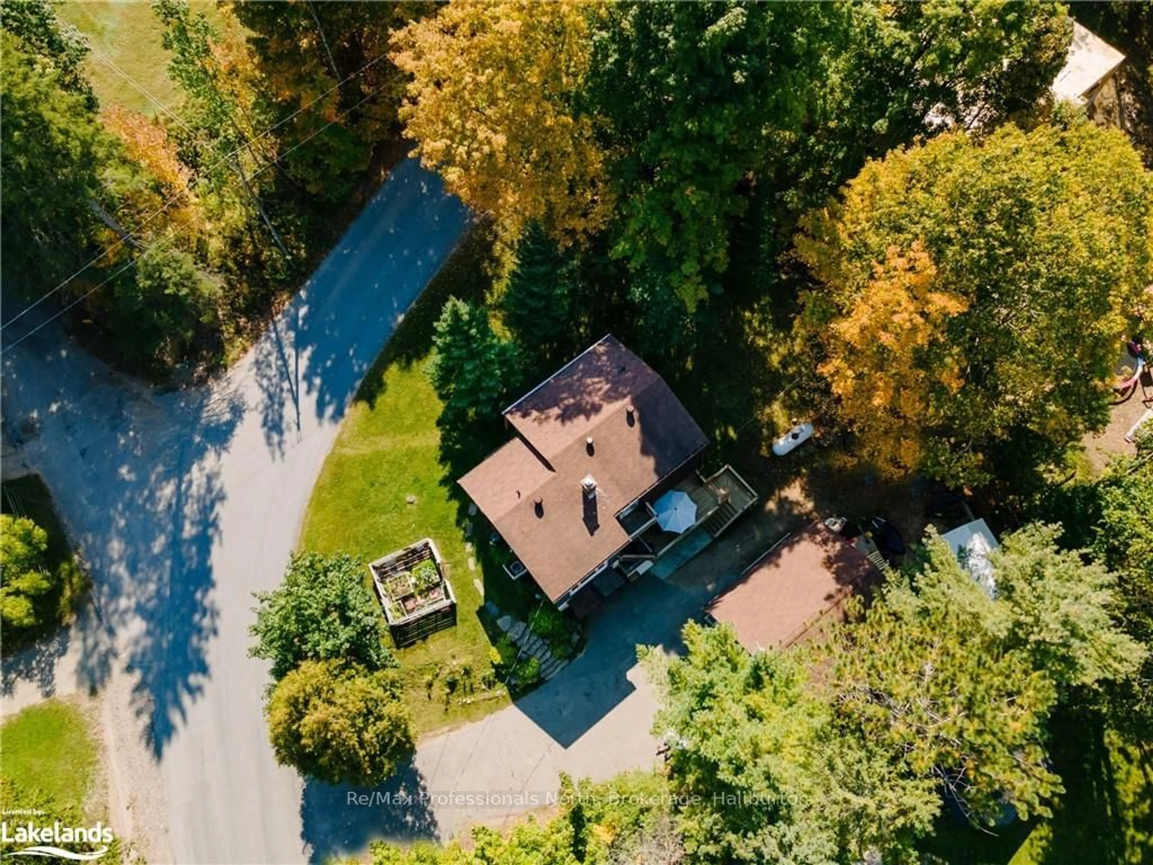 Frontside or backside of a home, cottage for 560 MOUNTAIN STREET, Dysart et al Ontario K0M 1S0