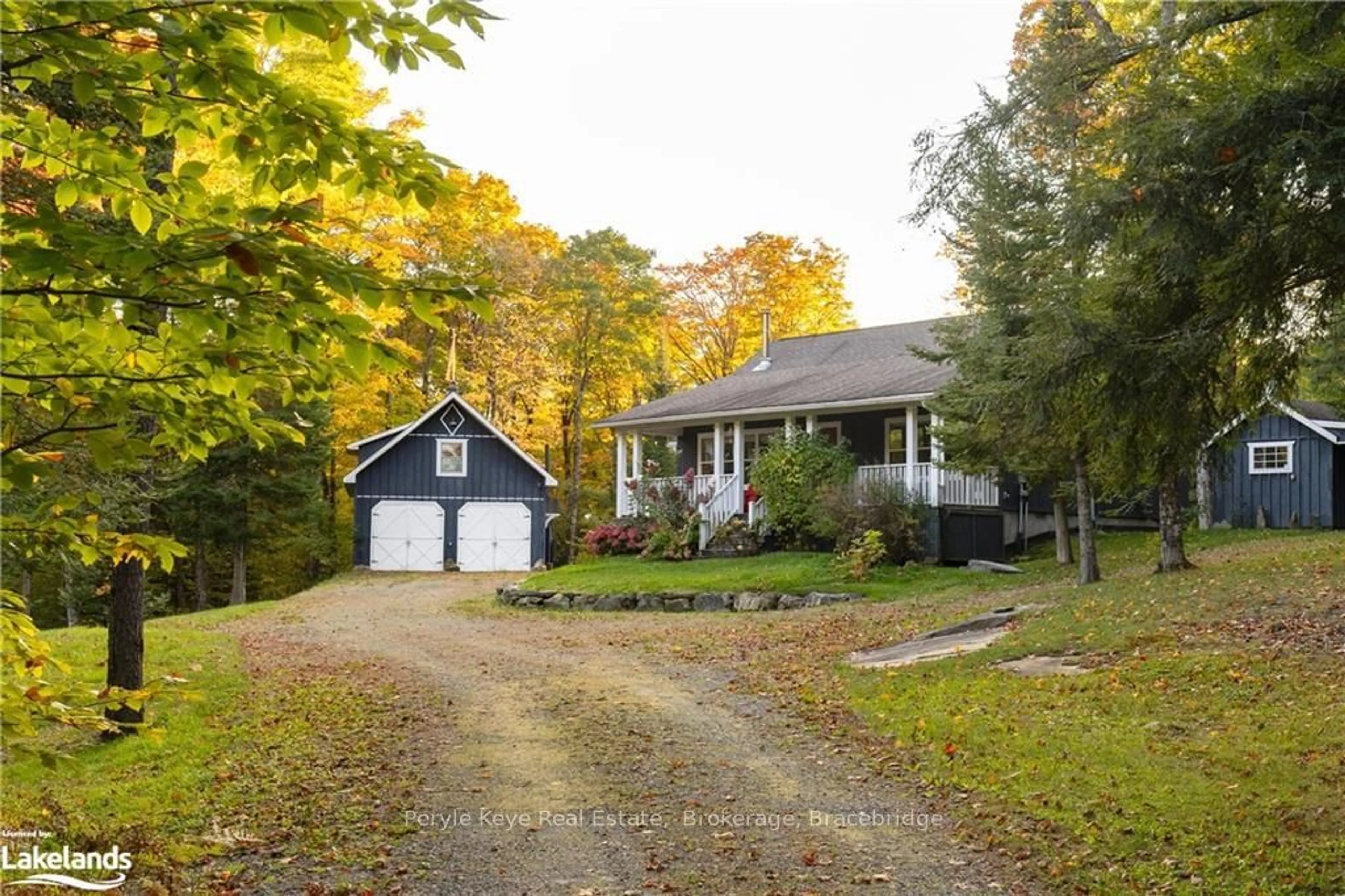 A pic from exterior of the house or condo, cottage for 1165 WALKER LAKE Dr, Lake of Bays Ontario P1H 2J6