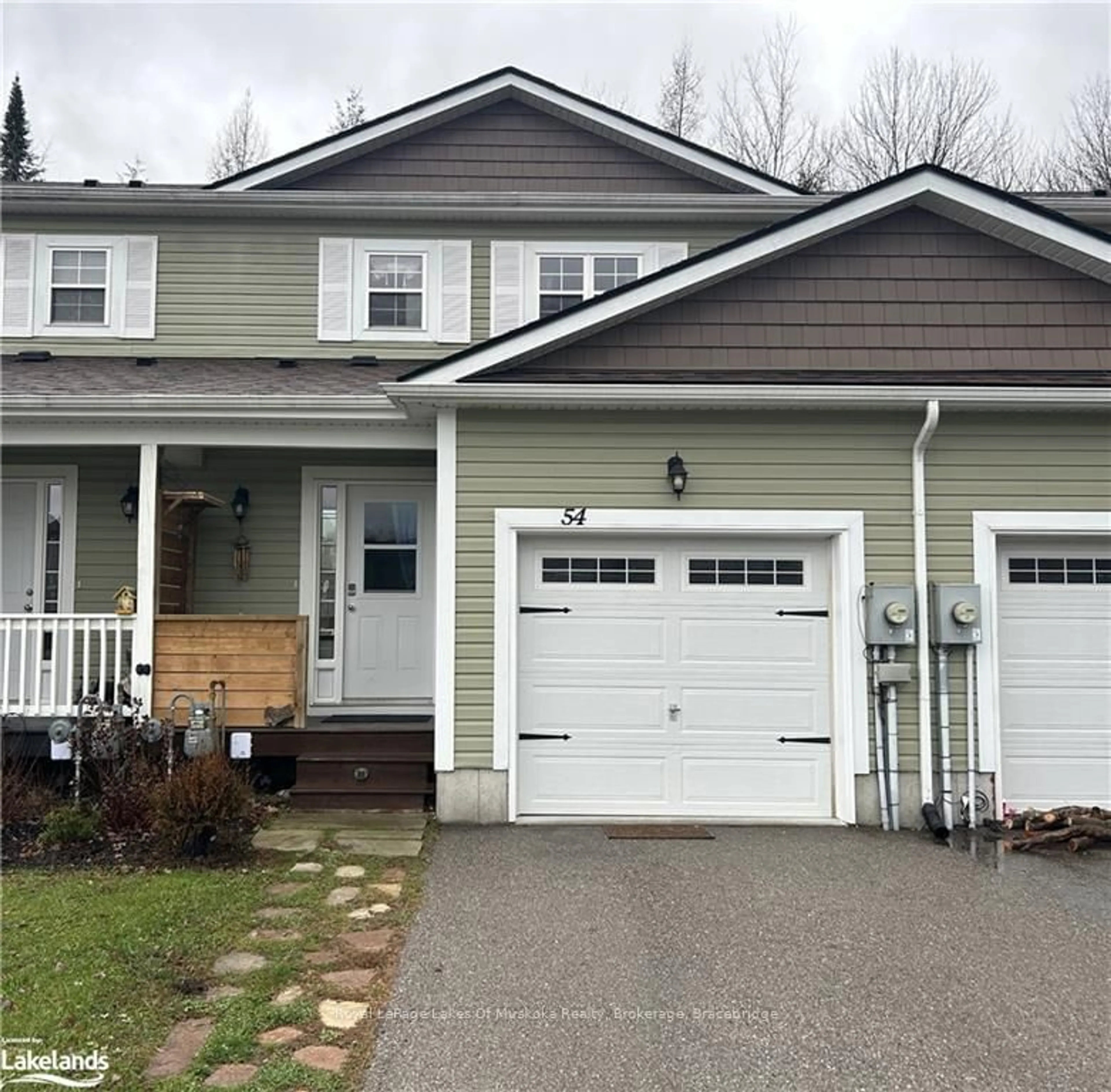 Frontside or backside of a home, cottage for 54 LITTLE RYANS Way, Bracebridge Ontario P1L 0C3