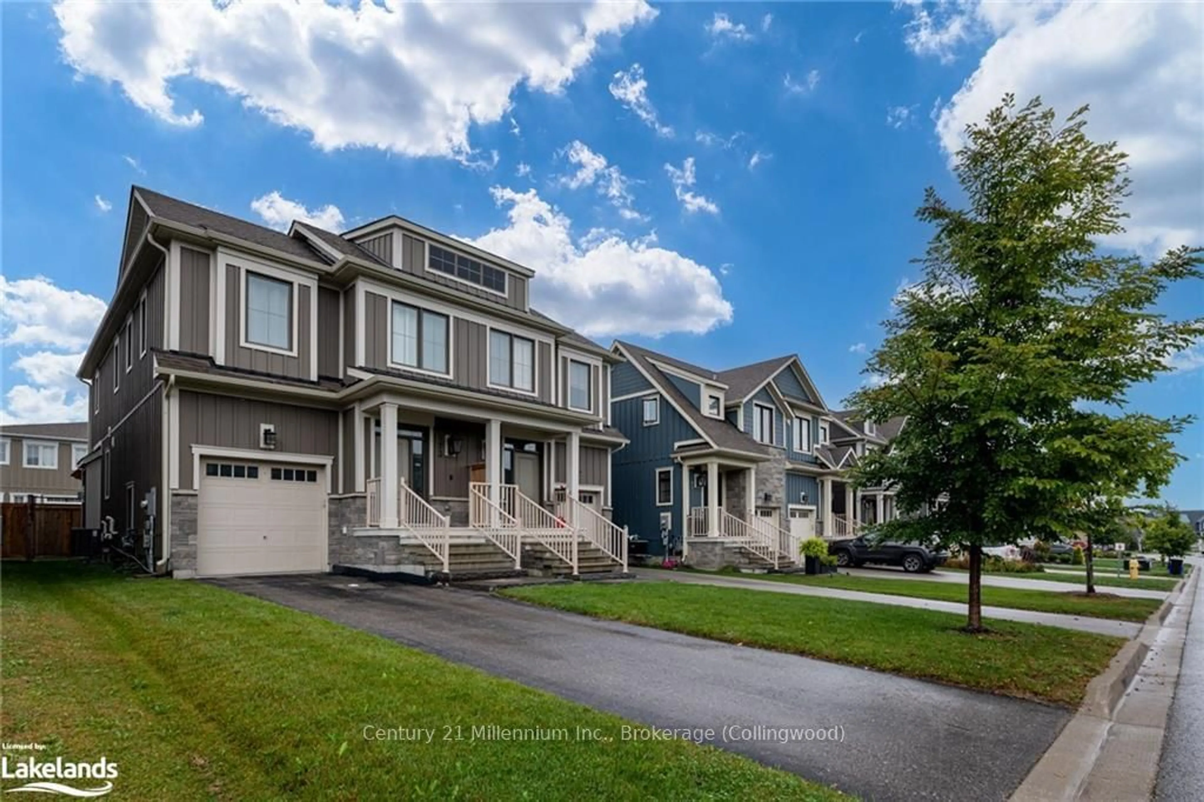 A pic from exterior of the house or condo, the street view for 173 YELLOW BIRCH Cres, Blue Mountains Ontario L9Y 0Z3