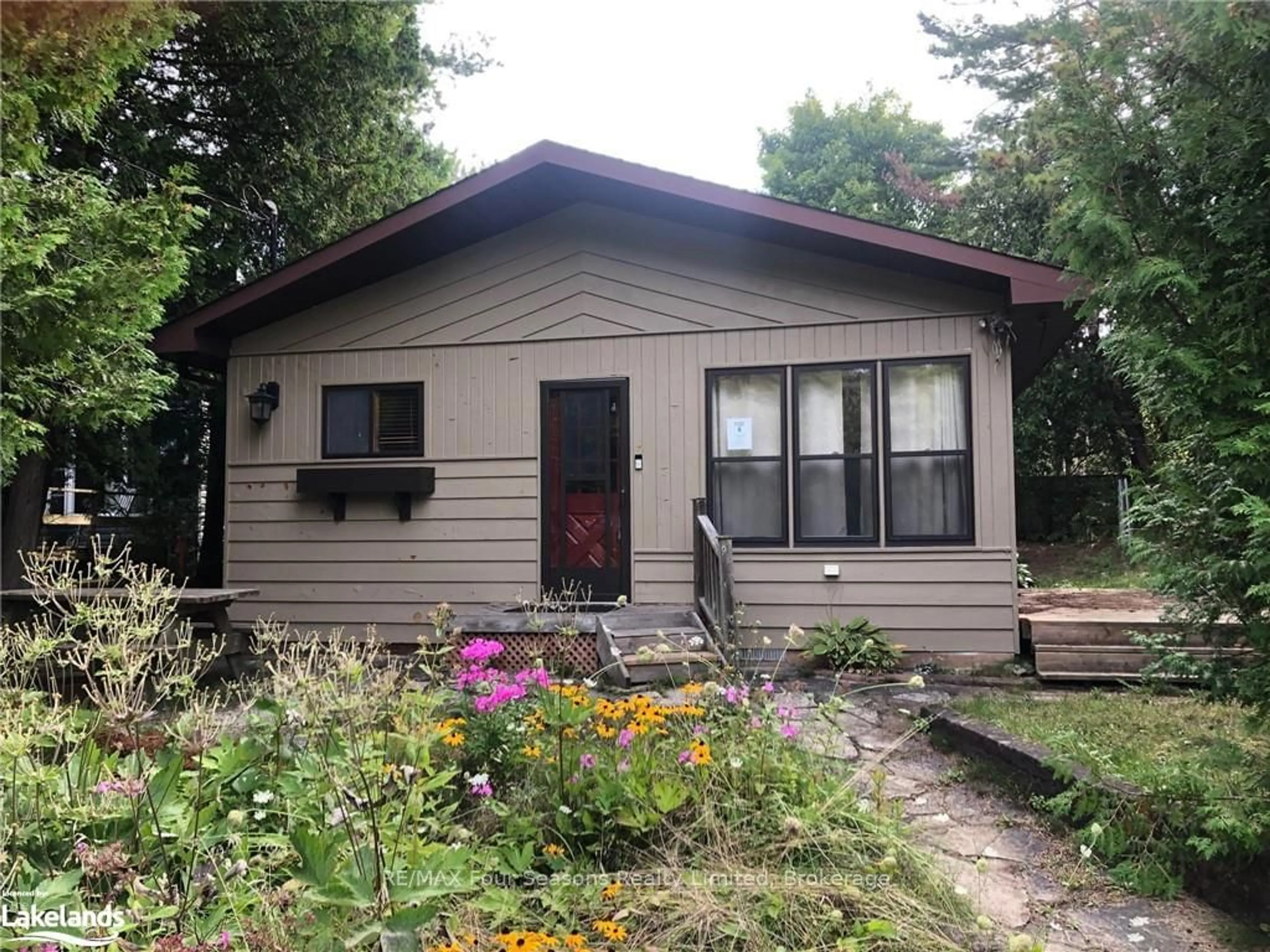 A pic from exterior of the house or condo, cottage for 505 SECOND Ave, South Bruce Peninsula Ontario N0H 2G0