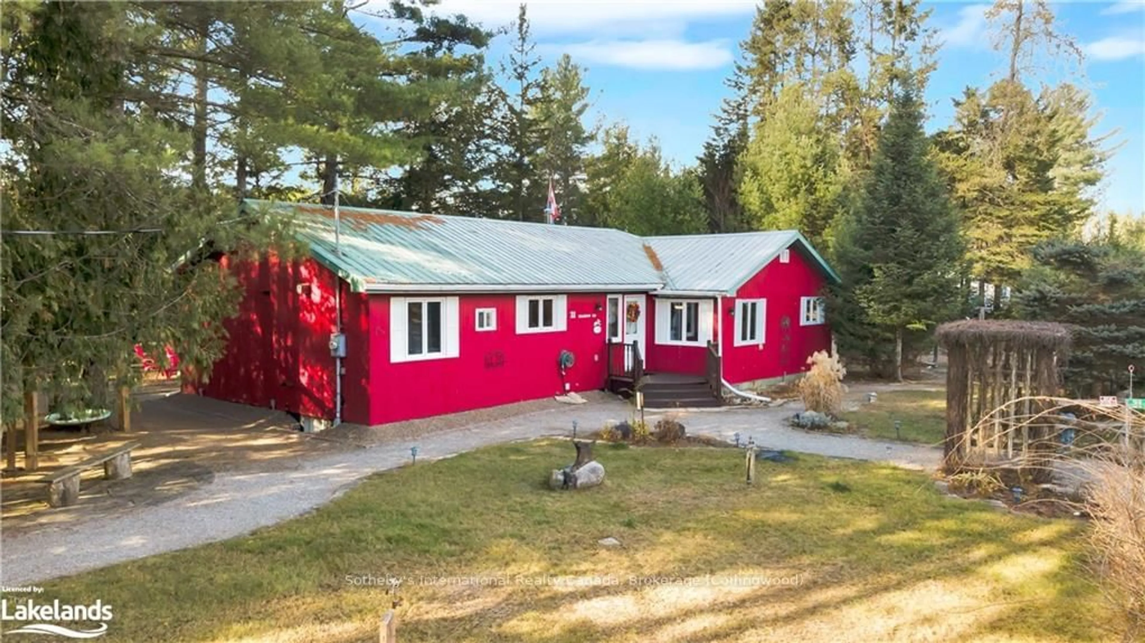 Frontside or backside of a home, cottage for 21 SPARROW Rd, Kawartha Lakes Ontario K0M 1C0