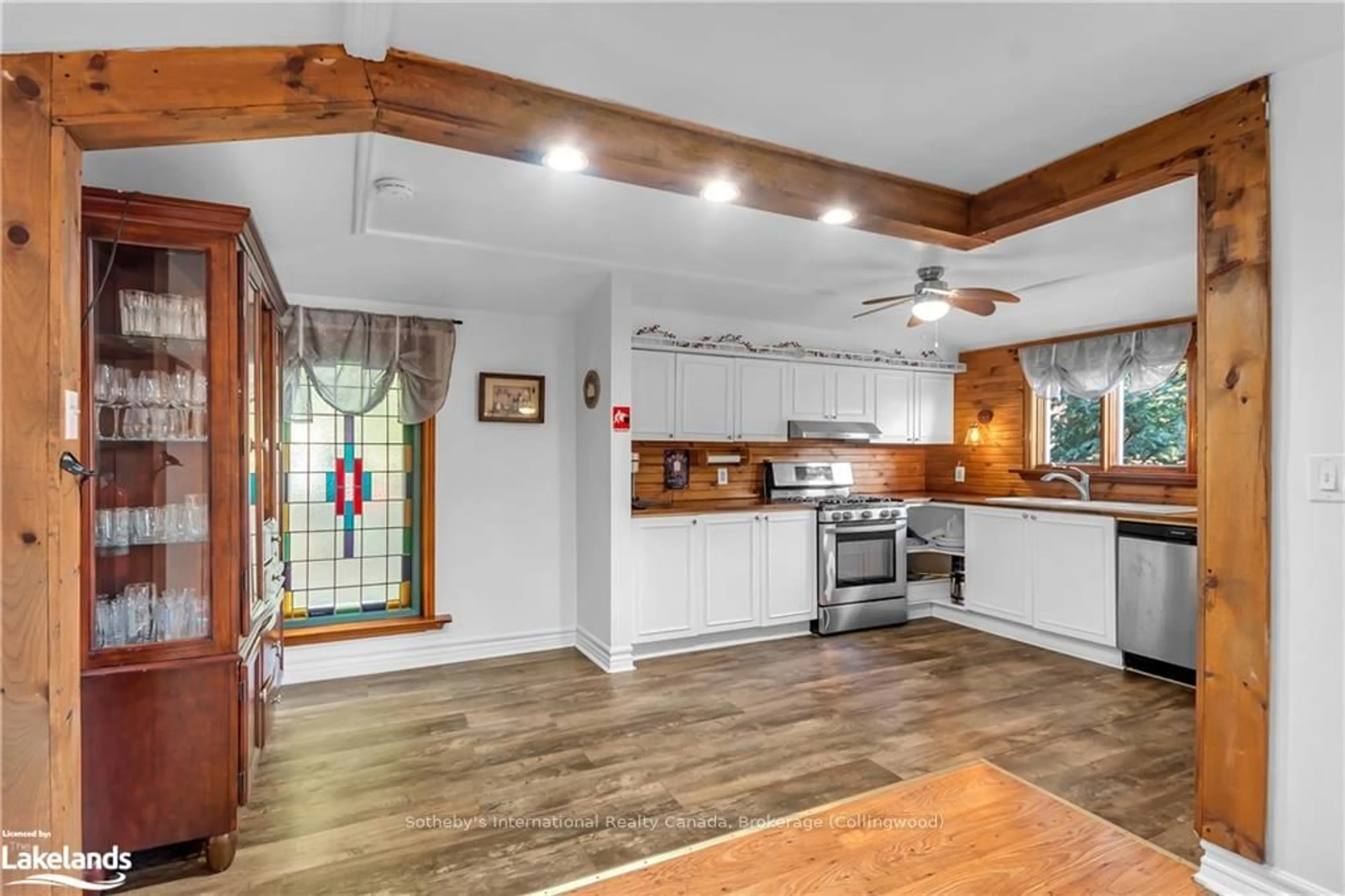 Open concept kitchen for 21 SPARROW Rd, Kawartha Lakes Ontario K0M 1C0