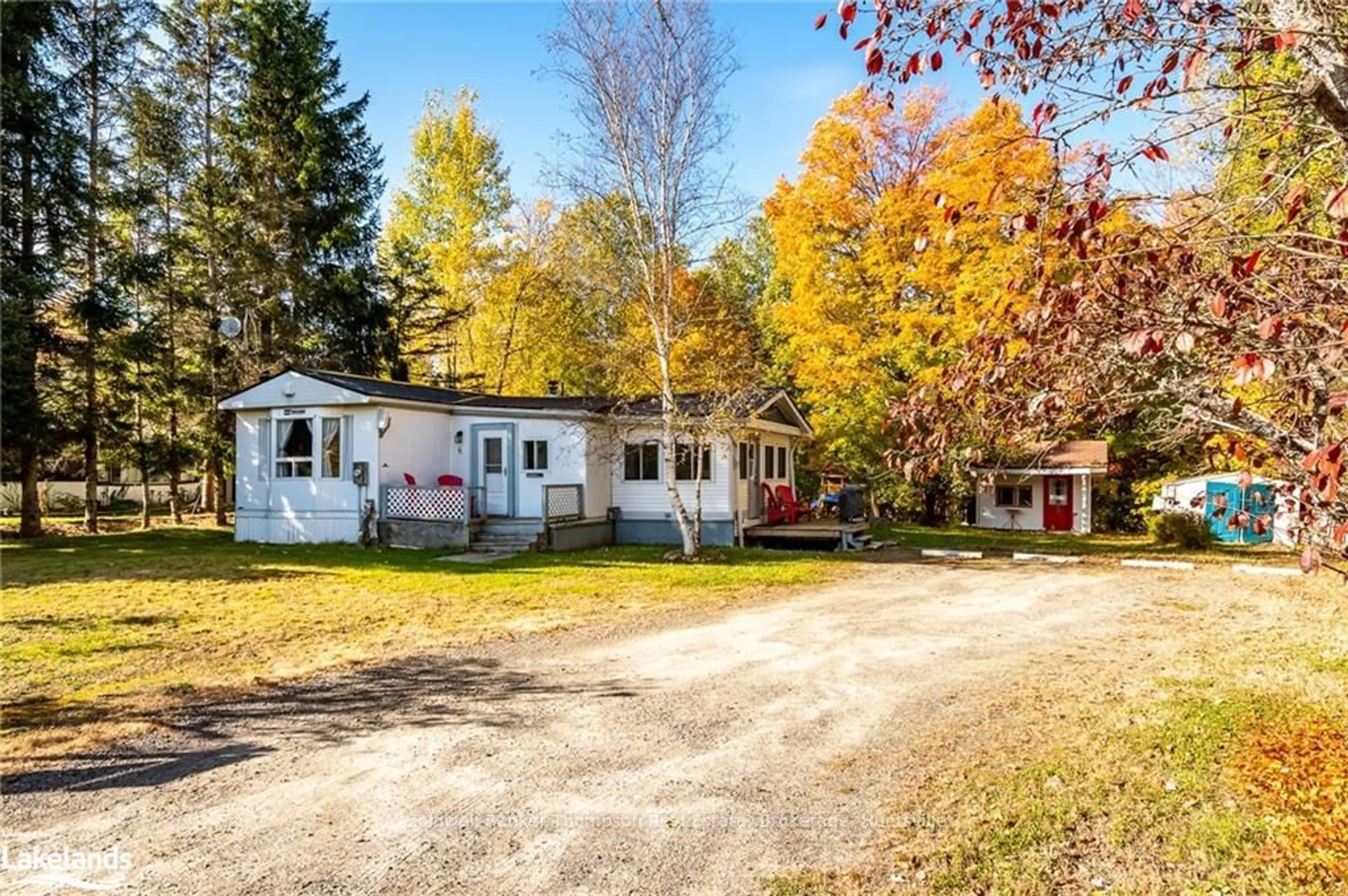 A pic from exterior of the house or condo, cottage for 6 FOX RUN Lane, Huntsville Ontario P1H 1E3