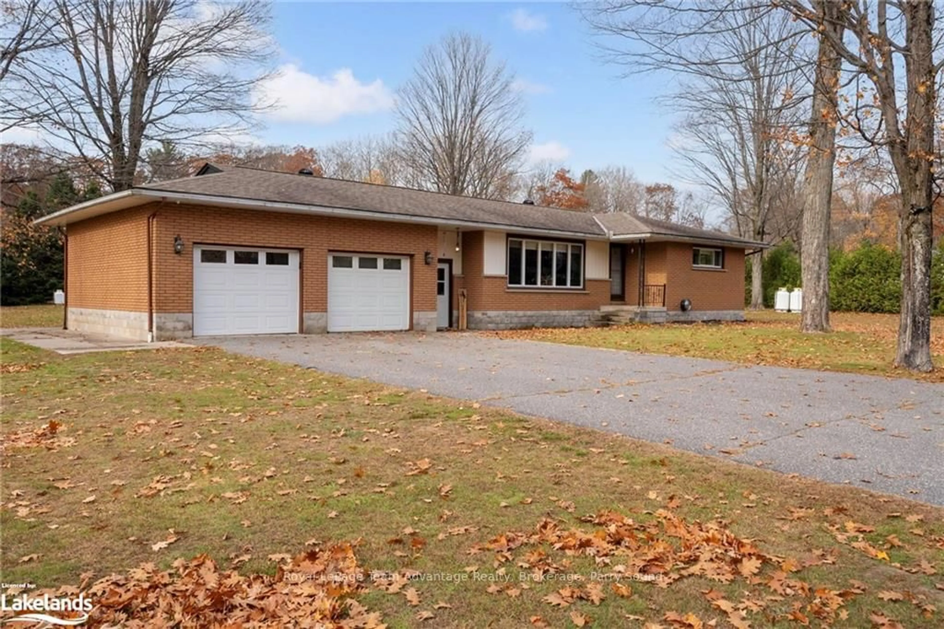 Frontside or backside of a home, cottage for 18 SANDY PLAINS Rd, Seguin Ontario P2A 2W8