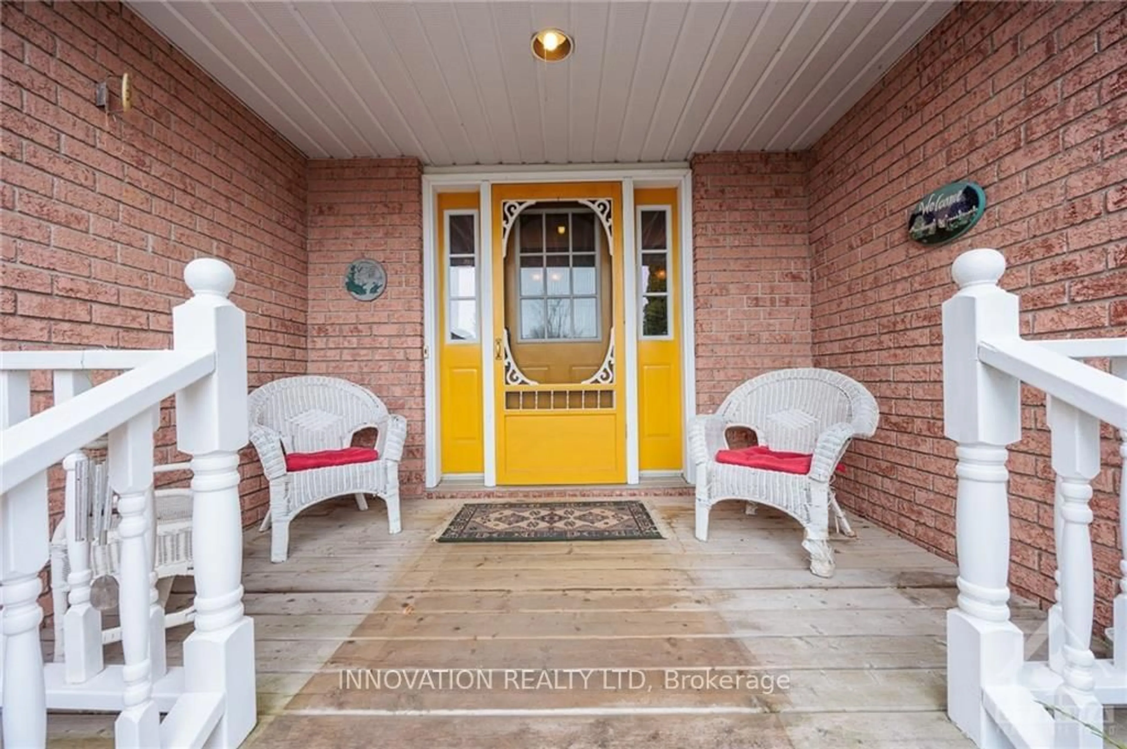 Indoor entryway, wood floors for 243 GREYSTONE Cres, Mississippi Mills Ontario K0A 1A0