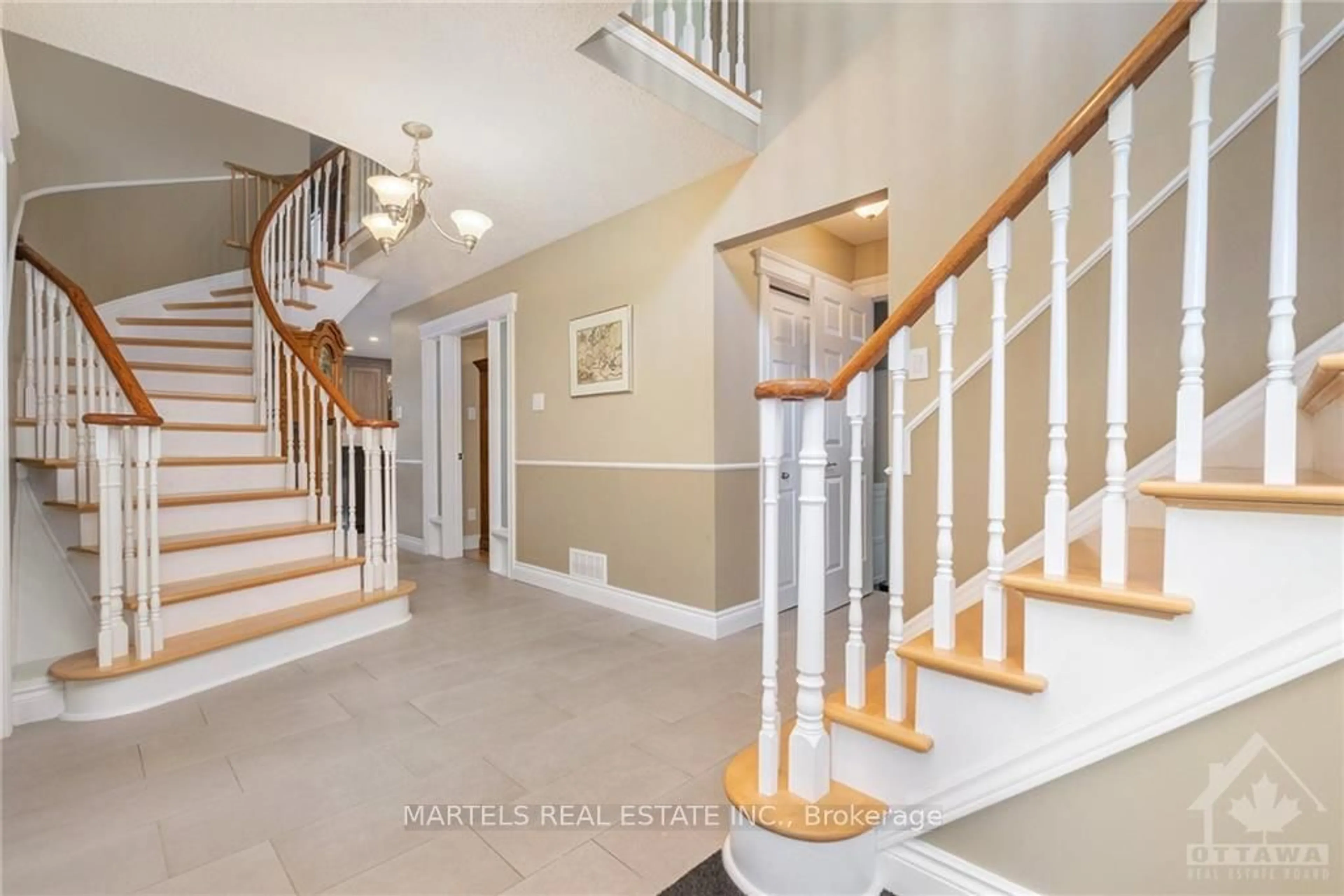 Indoor entryway, wood floors for 573 APOLLO Way, Orleans - Cumberland and Area Ontario K4A 1V2