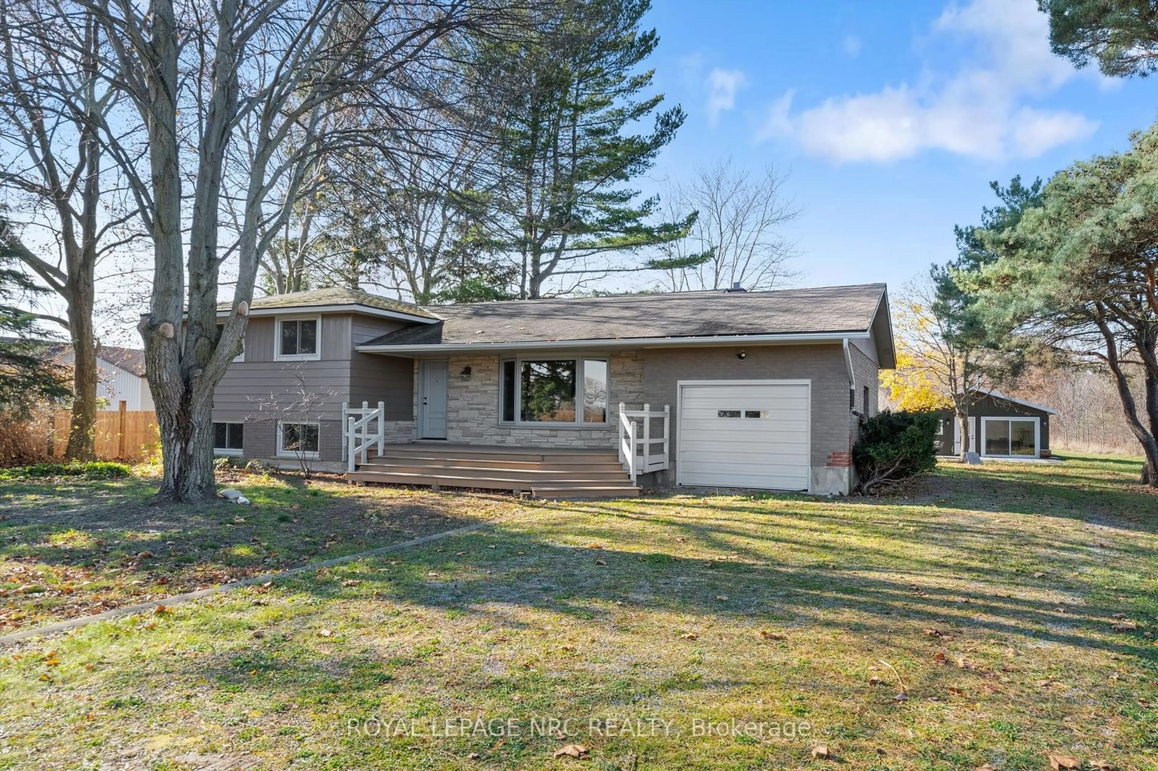 Frontside or backside of a home, cottage for 1940 Wagg Rd, Niagara-on-the-Lake Ontario L0S 1J0