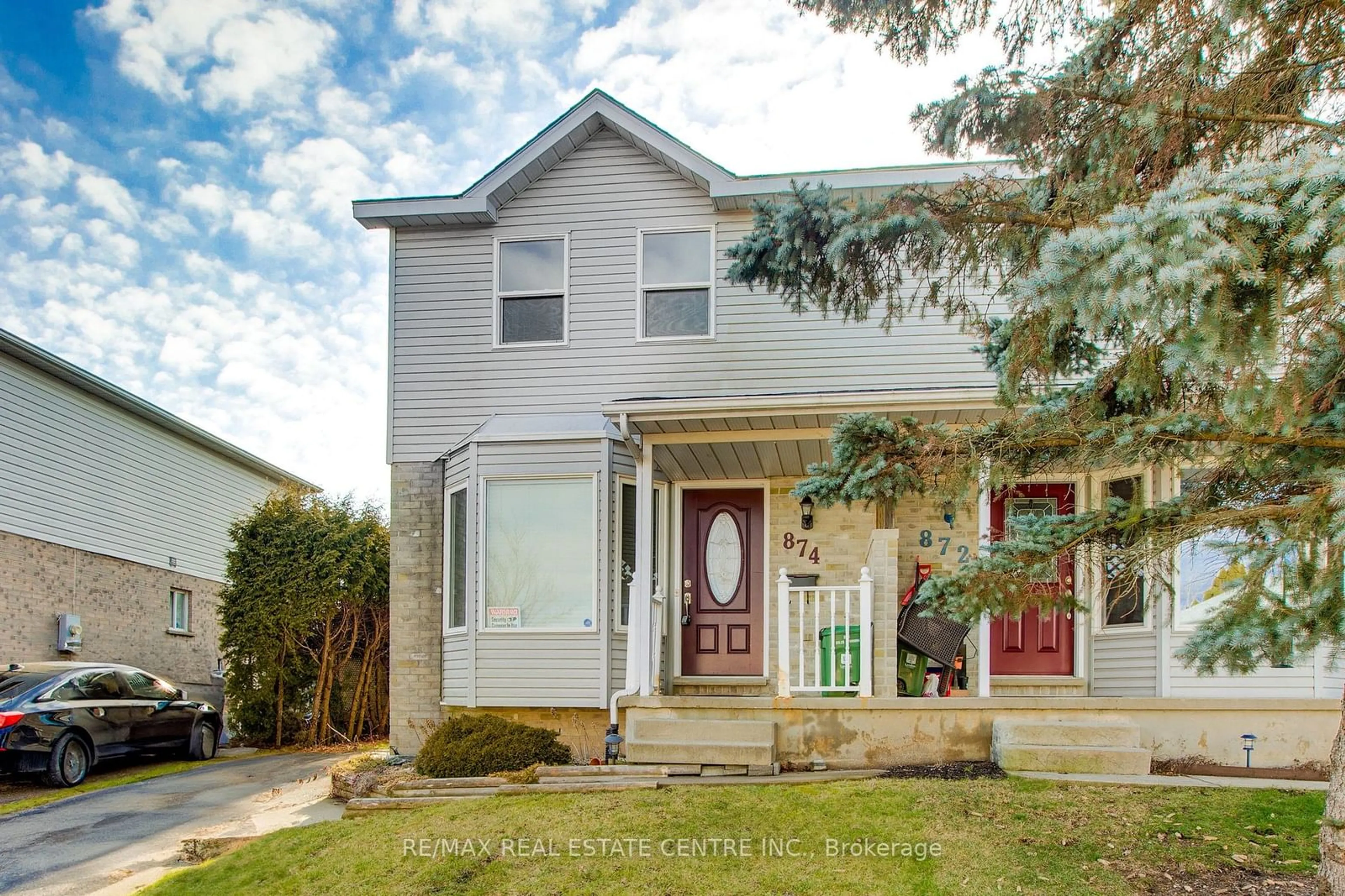 Frontside or backside of a home, the street view for 874 Shelborne St, London Ontario N5Z 5A8