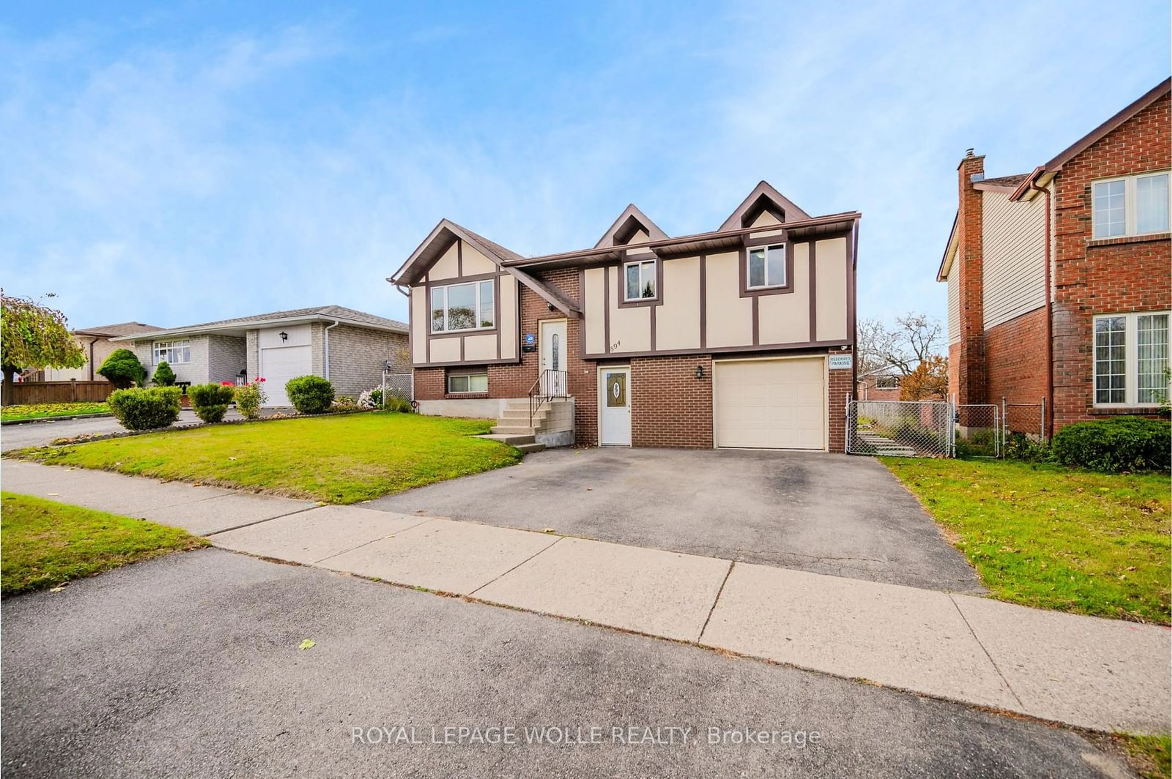 Frontside or backside of a home, the street view for 894 Strasburg Rd, Kitchener Ontario N2E 2K4