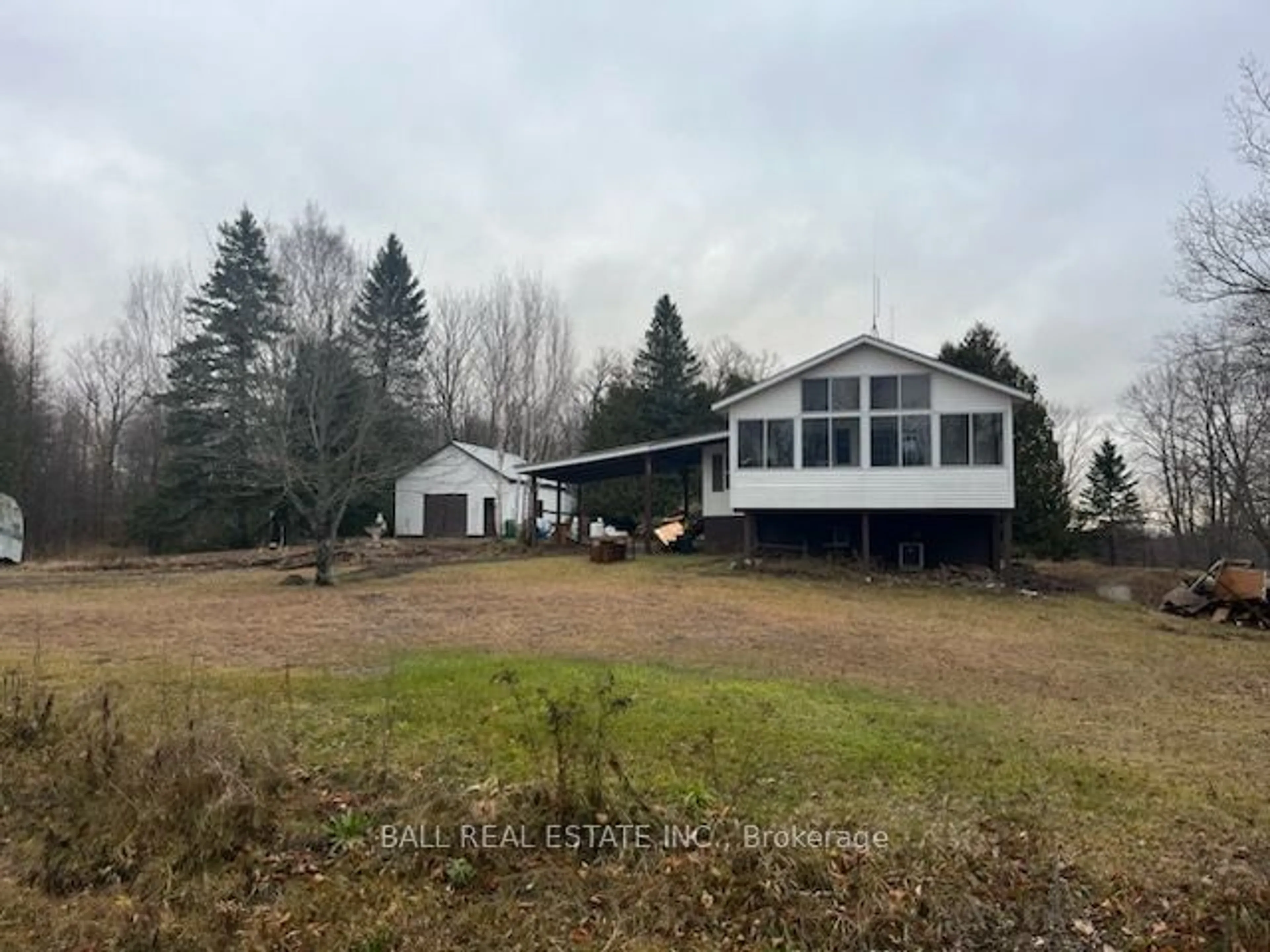 Frontside or backside of a home, cottage for 2090 Clydesdale Rd, North Kawartha Ontario K0L 1A0