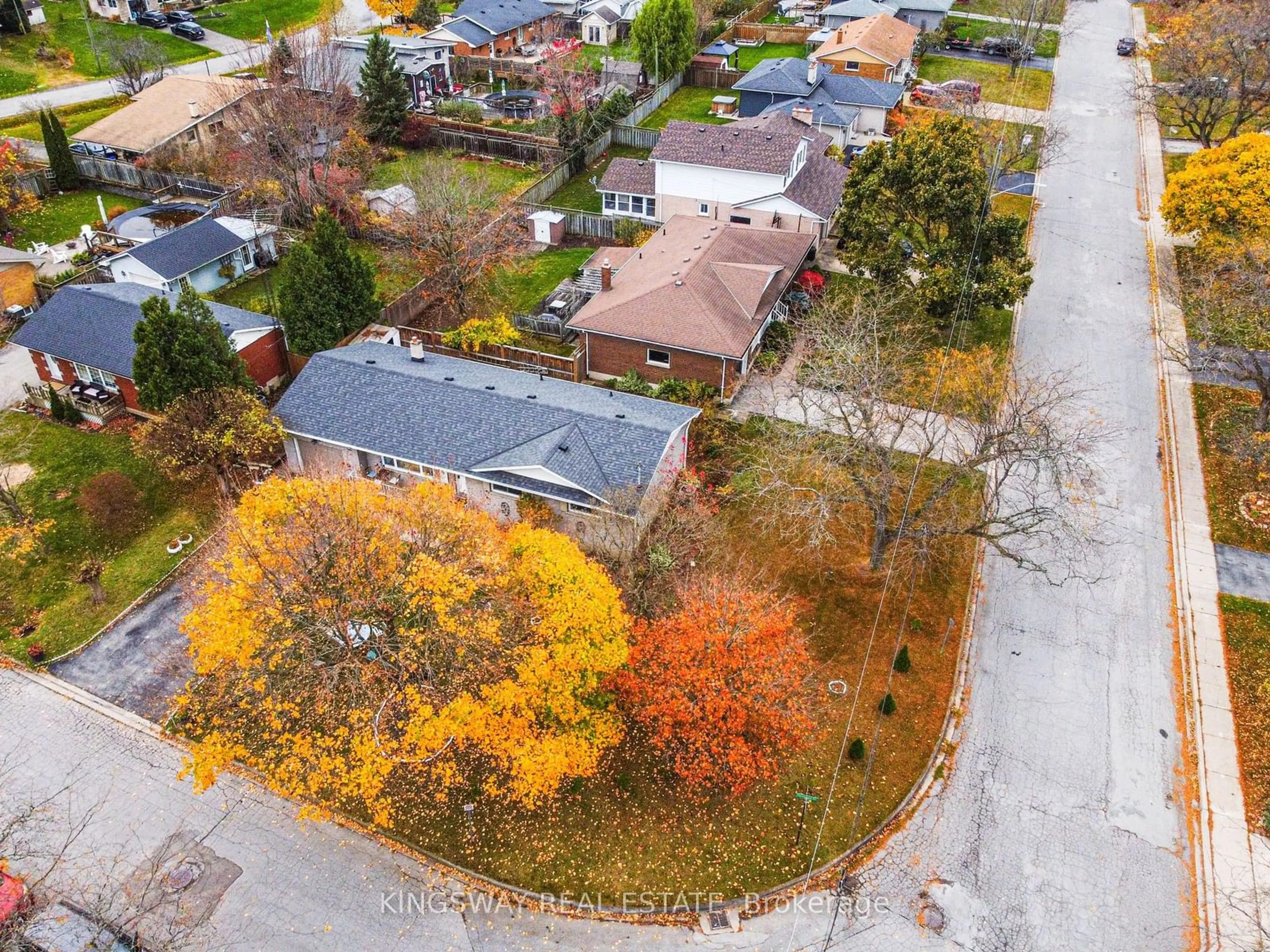 Frontside or backside of a home, the street view for 4187 HIGHLAND PARK Dr, Lincoln Ontario L0R 1B7