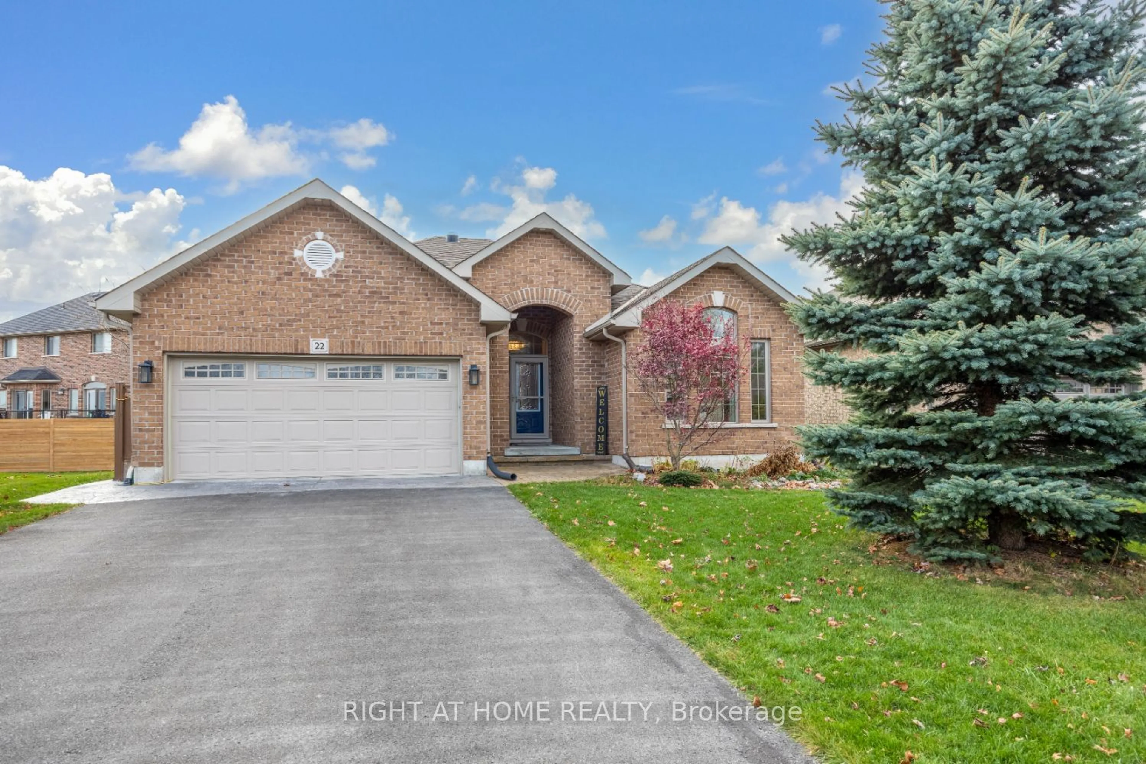 Home with brick exterior material for 22 Lavender Pl, Belleville Ontario K8P 0B9