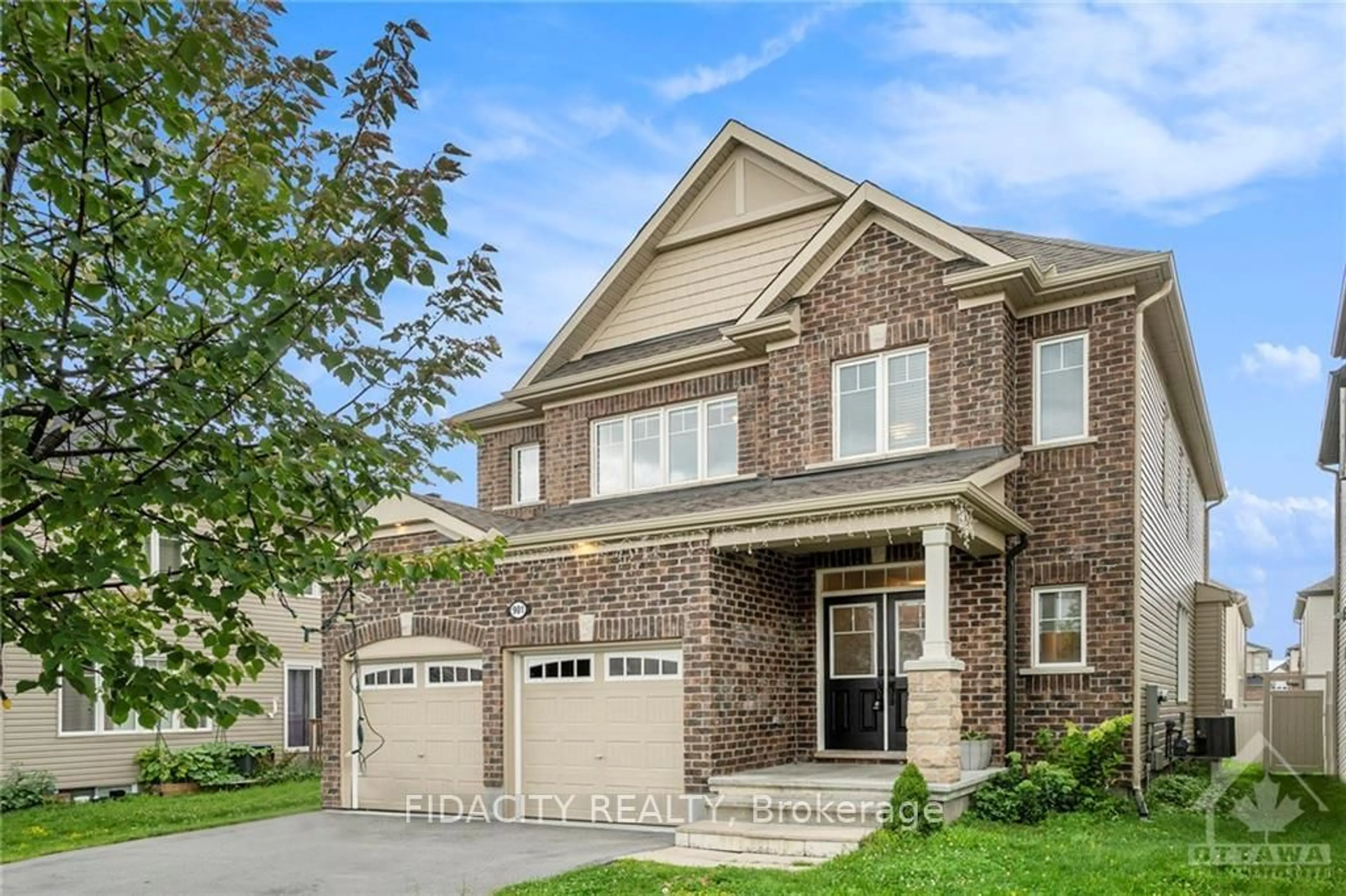 Home with brick exterior material for 901 PEDIGREE St, Stittsville - Munster - Richmond Ontario K2S 0Y5