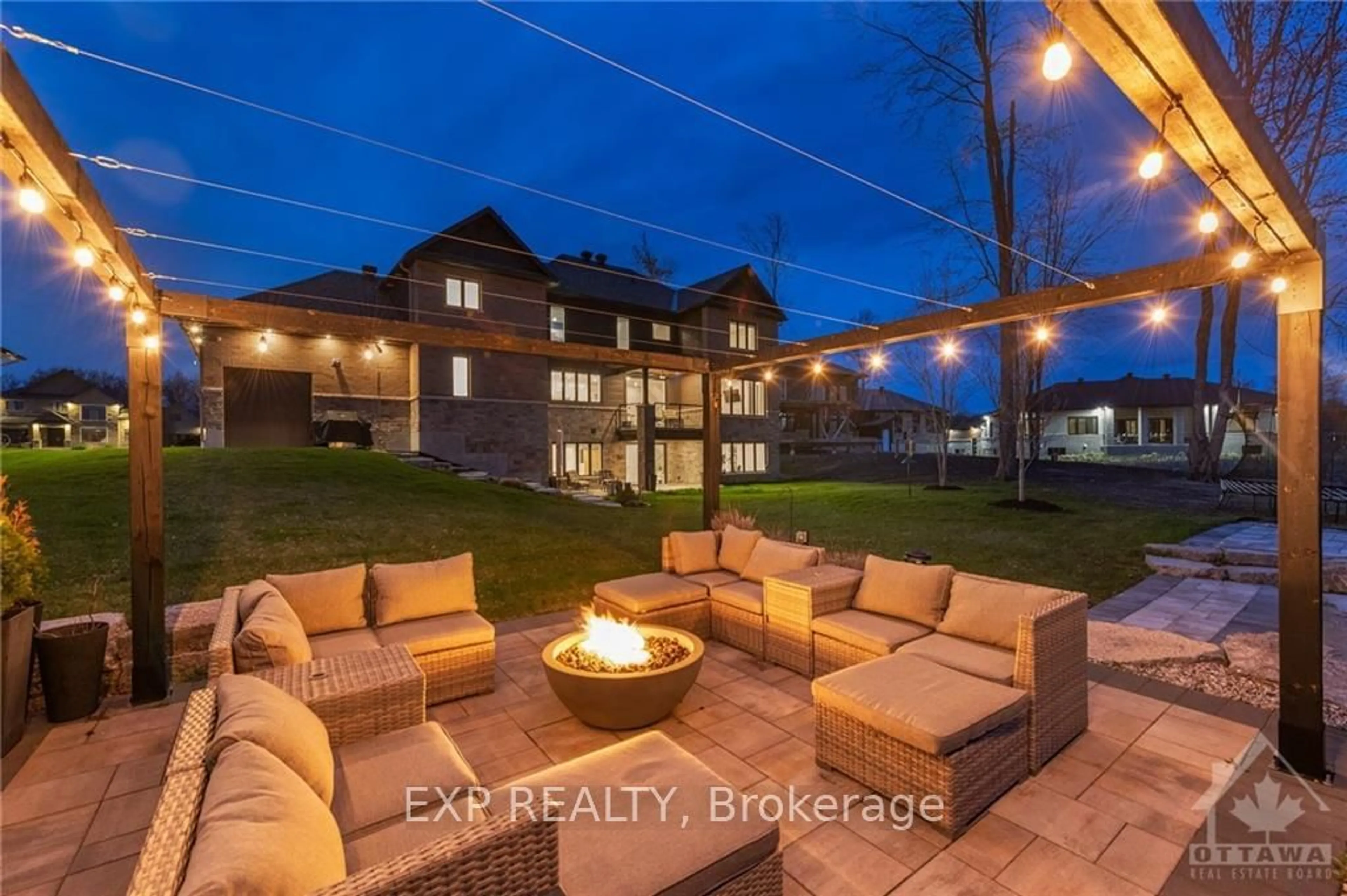 Patio, the fenced backyard for 438 SHOREWAY Dr, Greely - Metcalfe - Osgoode - Vernon and Area Ontario K4P 0G3