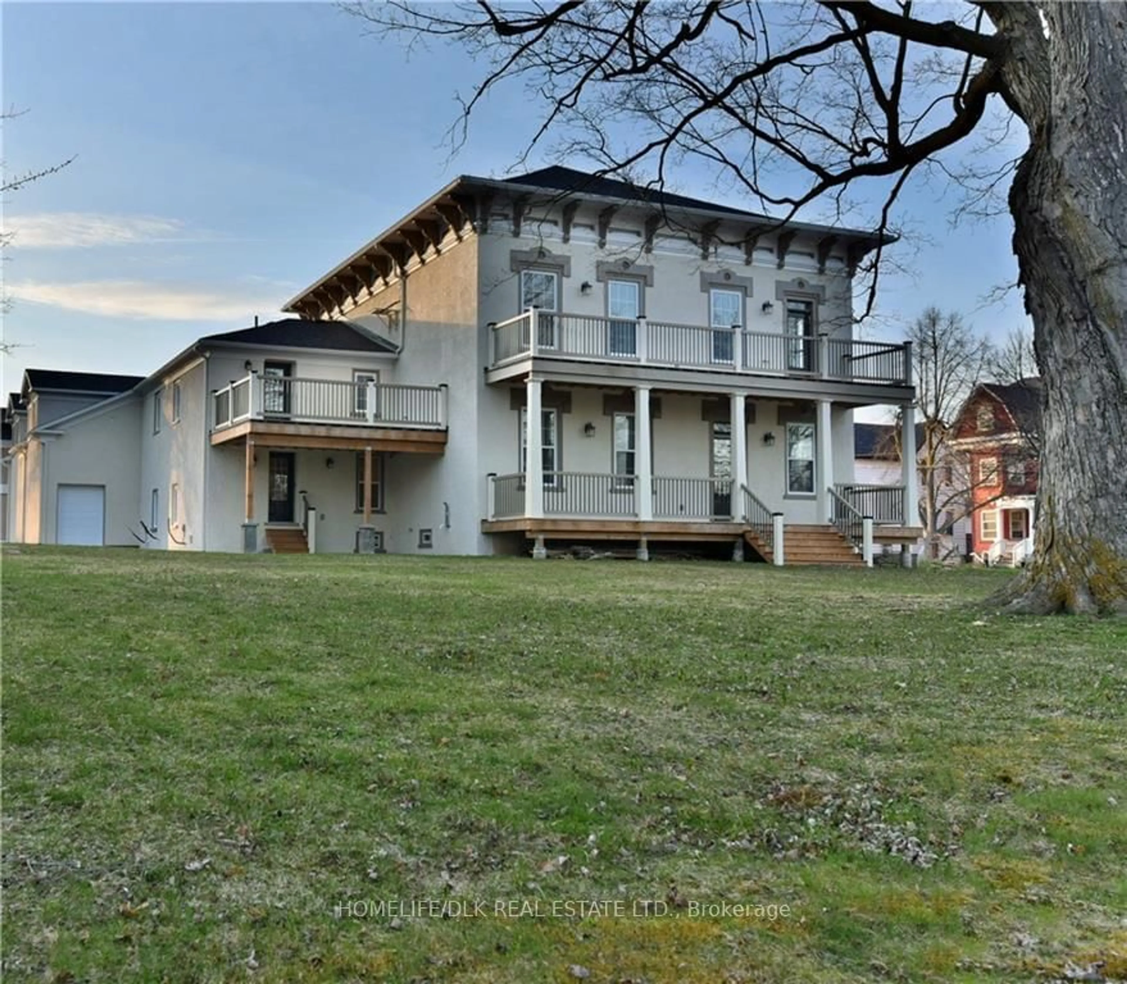 A pic from exterior of the house or condo, the front or back of building for 439 EDWARD St, Prescott Ontario K0E 1T0