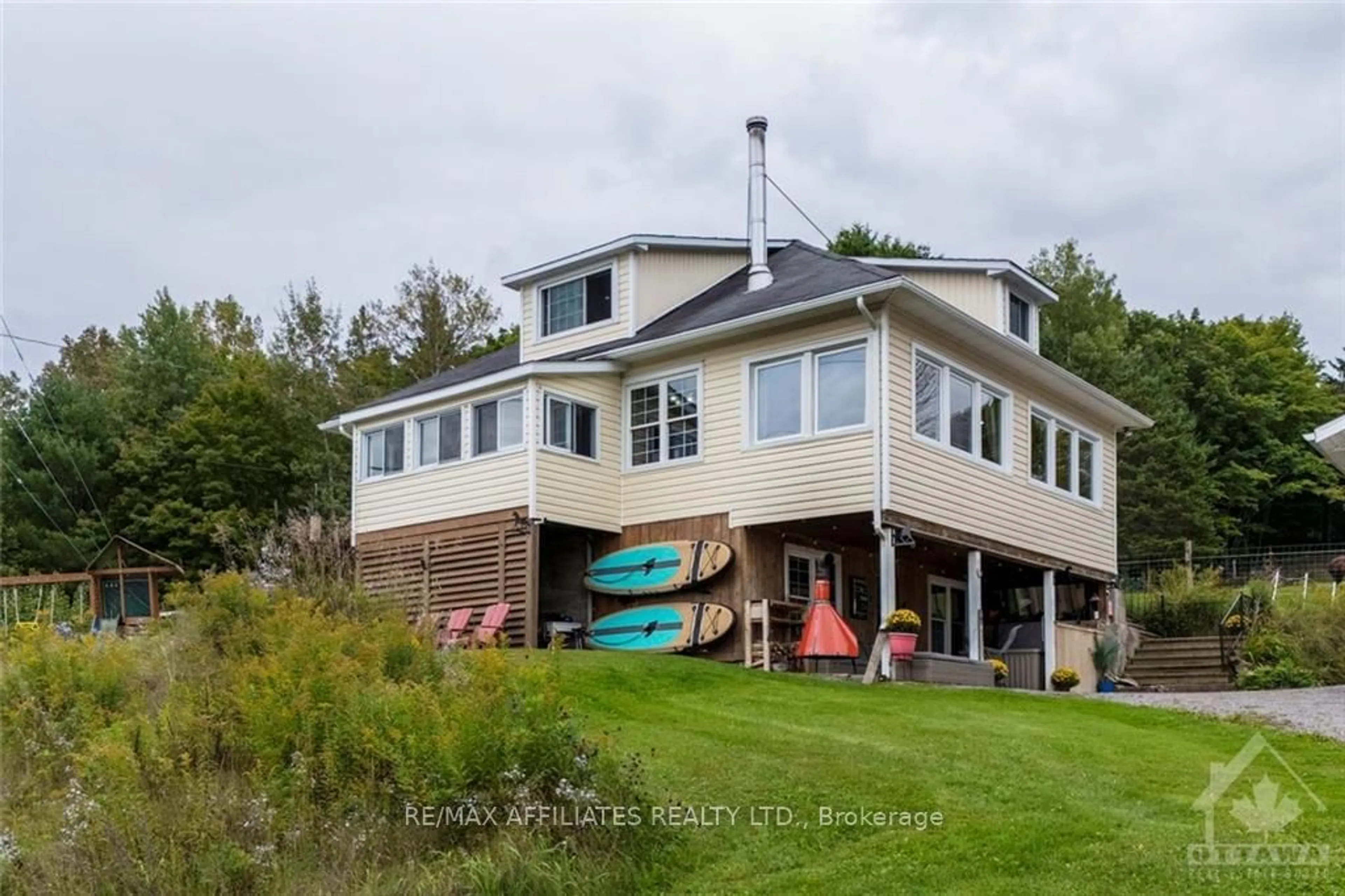 Frontside or backside of a home, cottage for 5601 CENTENNIAL LAKE Rd, Greater Madawaska Ontario K0J 2R0