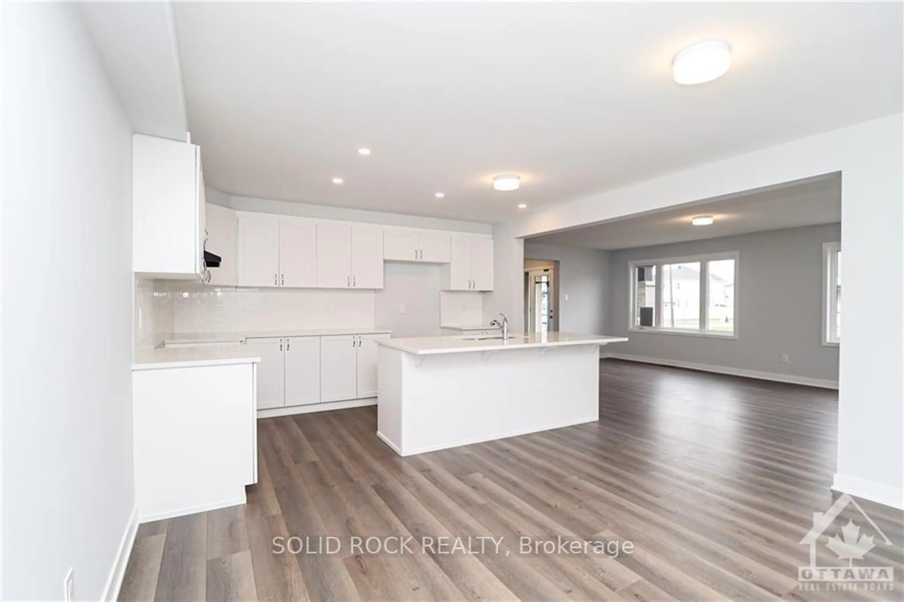 Open concept kitchen for 320 MEYNELL Rd, Stittsville - Munster - Richmond Ontario K0A 2Z0