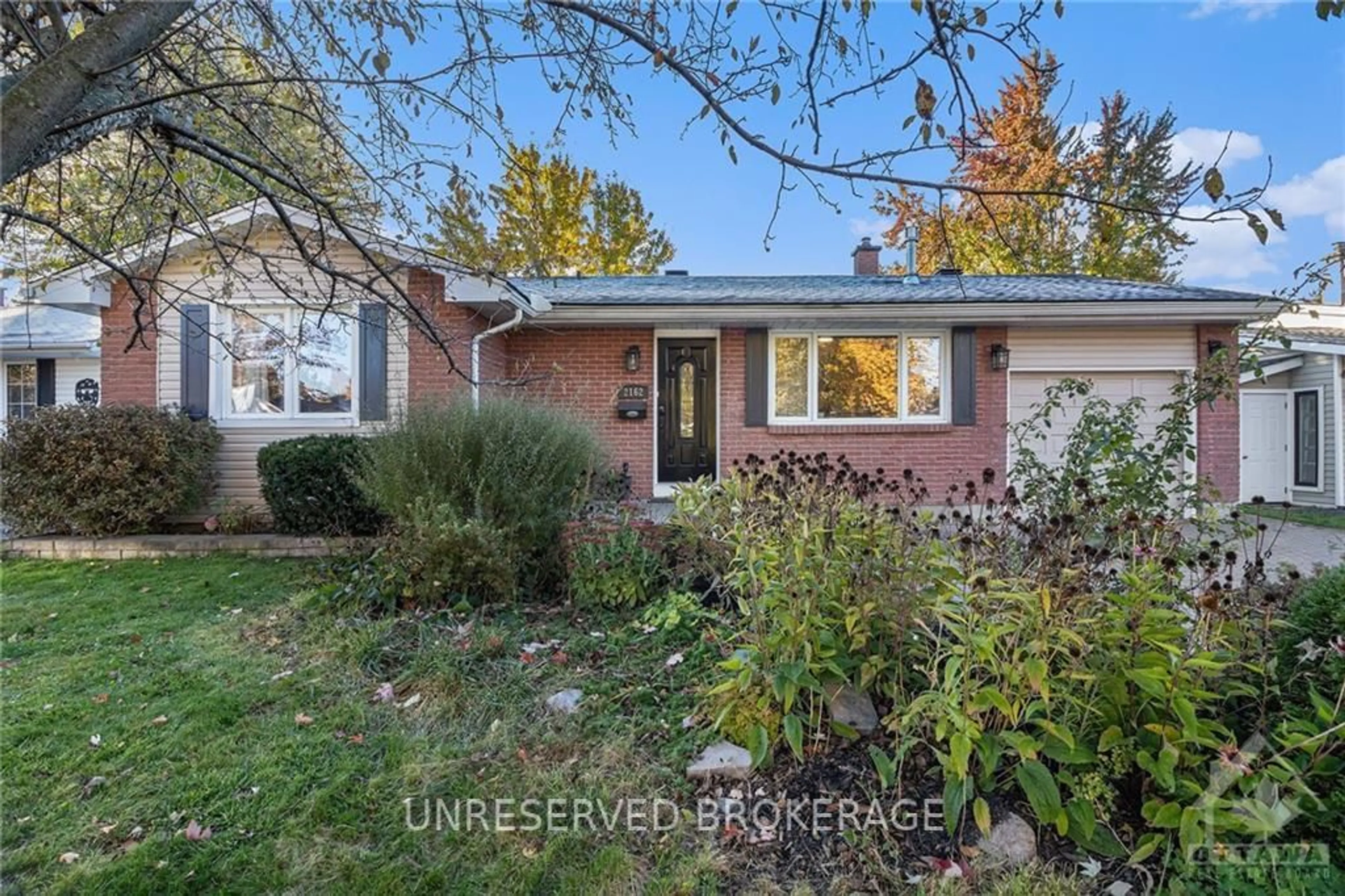 Frontside or backside of a home, the fenced backyard for 2162 FILLMORE Cres, Beacon Hill North - South and Area Ontario K1J 6A4