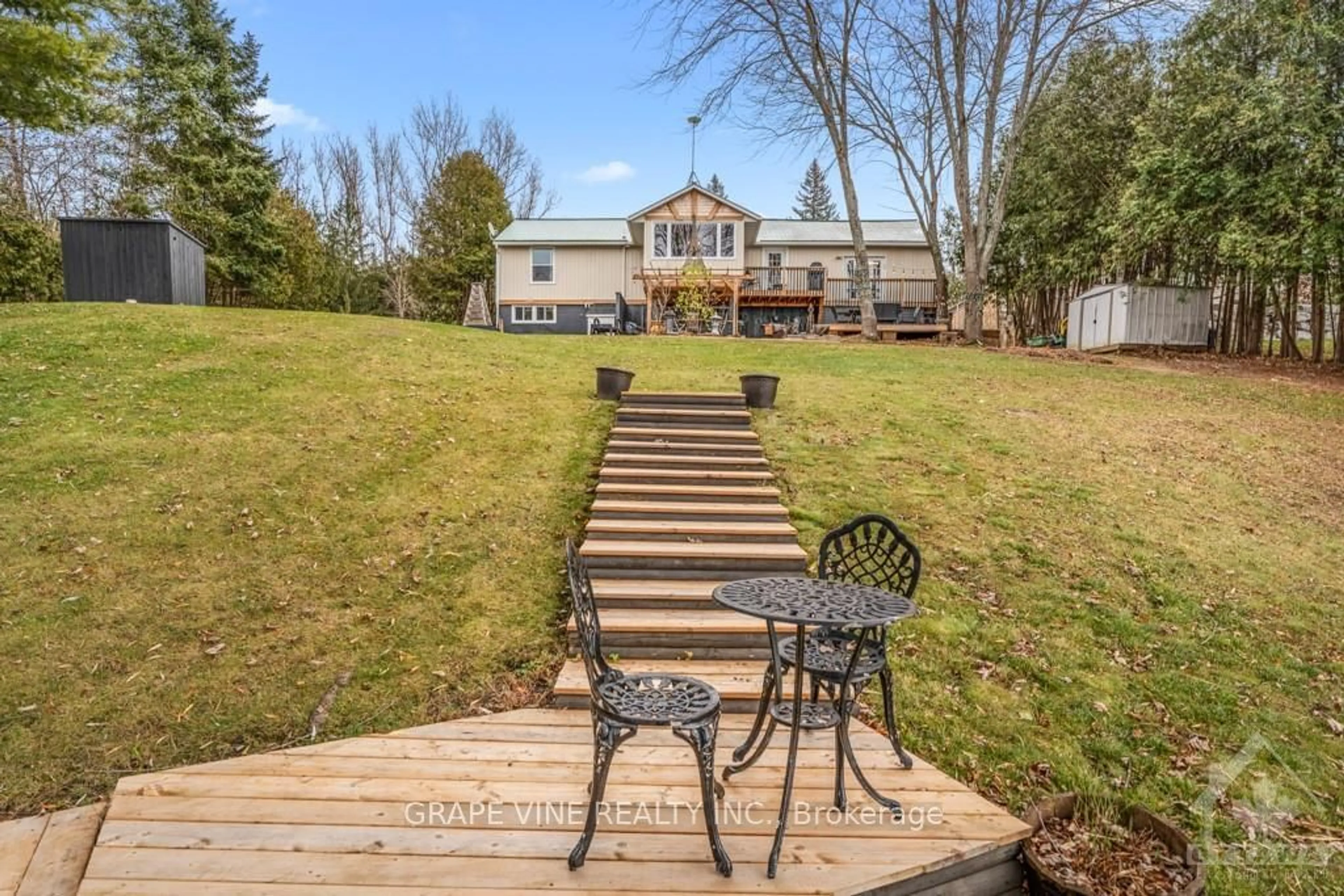 Patio, the fenced backyard for 529 MAIN St, Merrickville-Wolford Ontario K0G 1N0