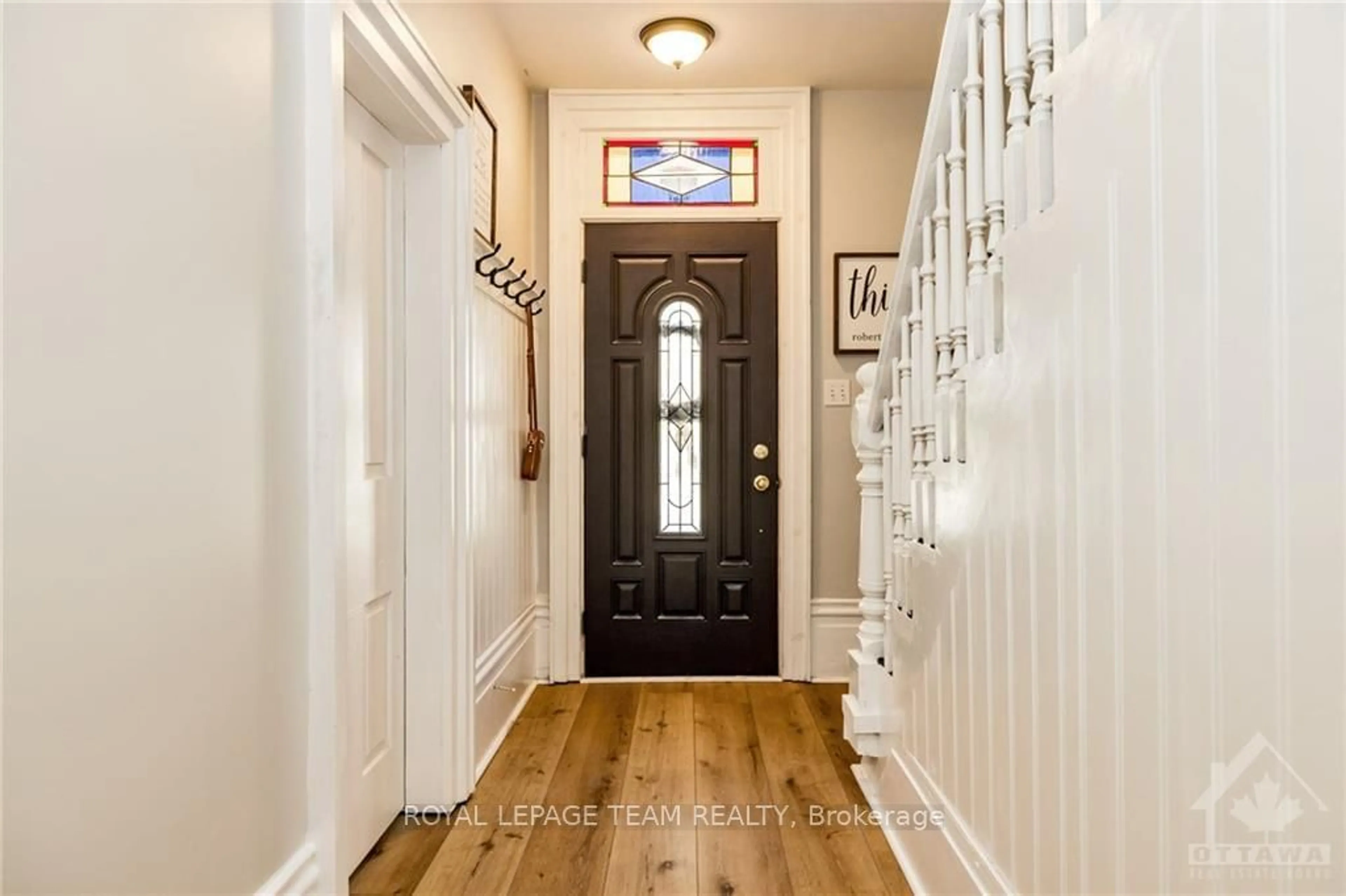 Indoor entryway, wood floors for 44 COUNTY ROAD 1 Rd, Elizabethtown-Kitley Ontario K0E 1Y0