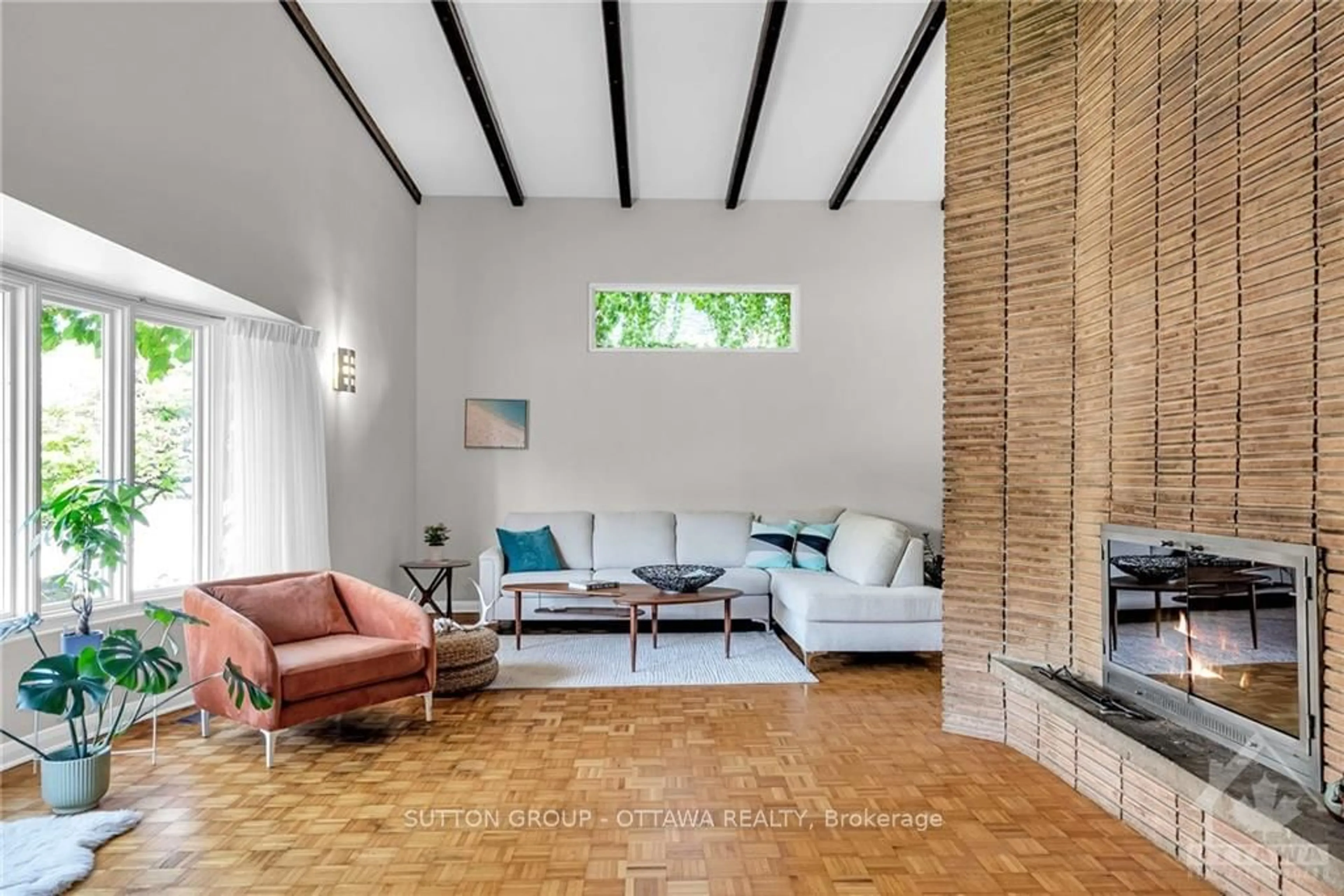 Living room, wood floors for 478 CORONATION Ave, Alta Vista and Area Ontario K1G 0M3