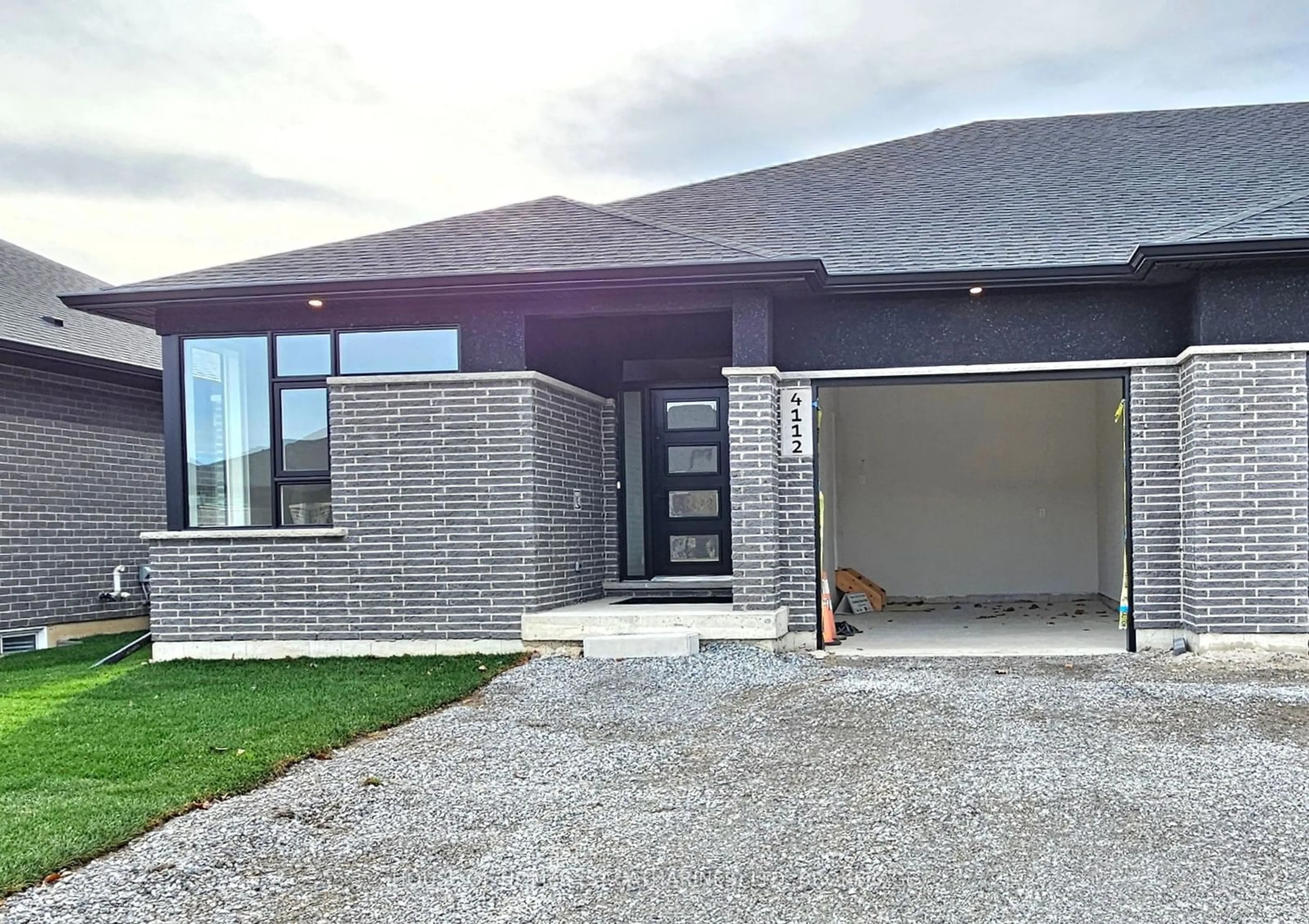 Home with brick exterior material for 4112 VILLAGE CREEK Dr, Fort Erie Ontario L0S 1S0