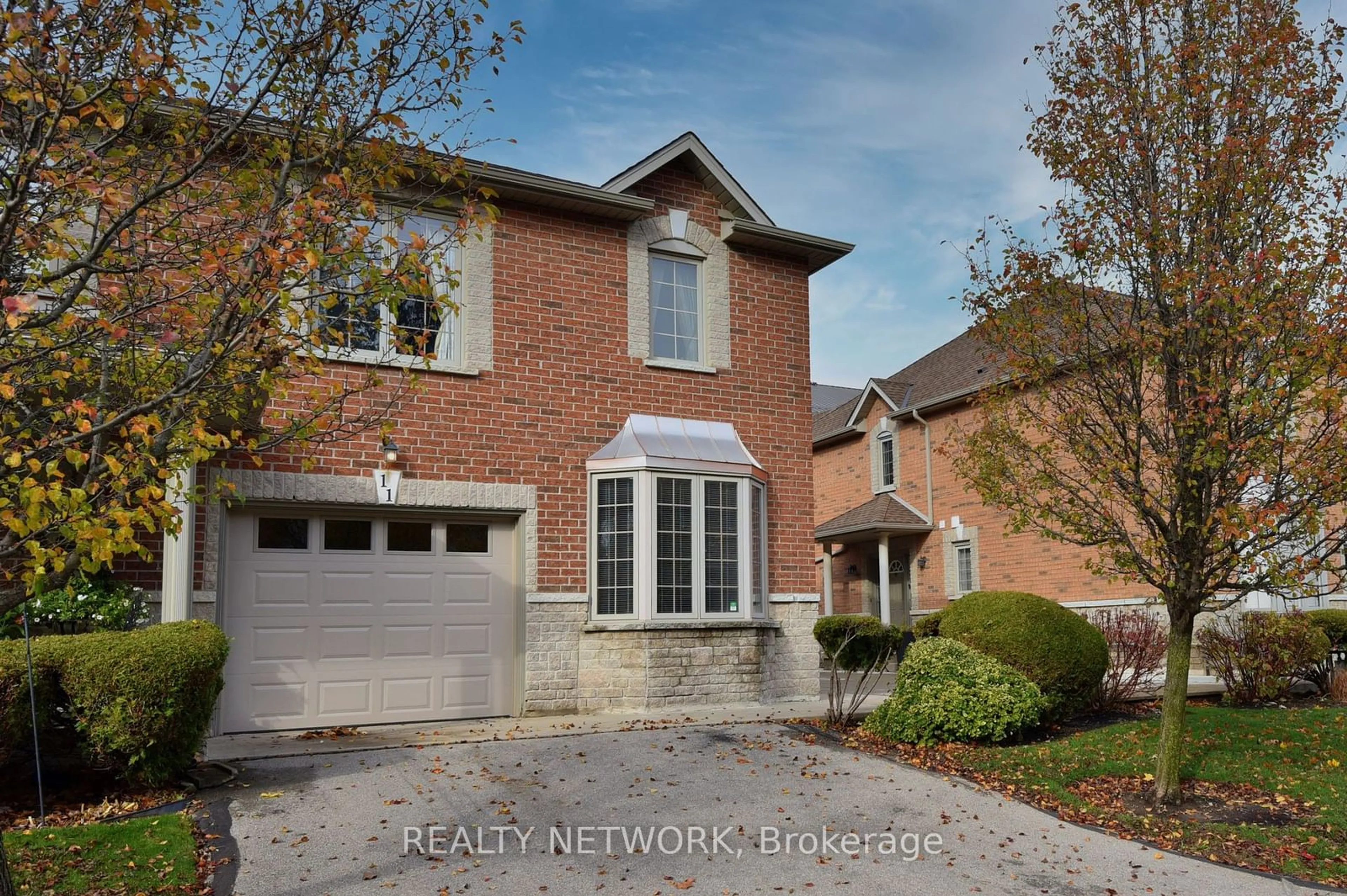 Home with brick exterior material for 25 Hamilton St #11, Hamilton Ontario L0R 2H4