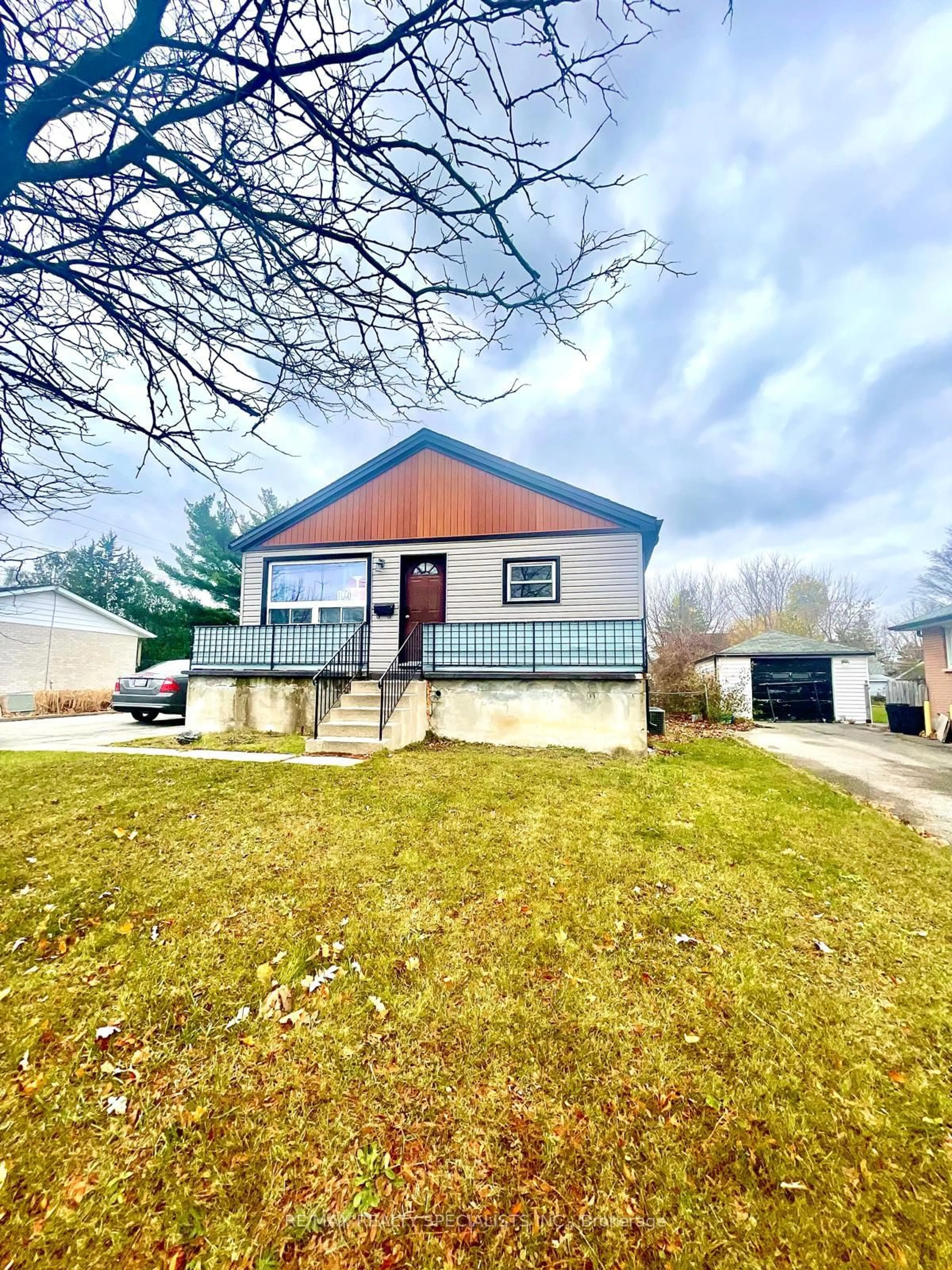 Frontside or backside of a home, cottage for 1660 Hansuld St, London Ontario N5V 1Y7