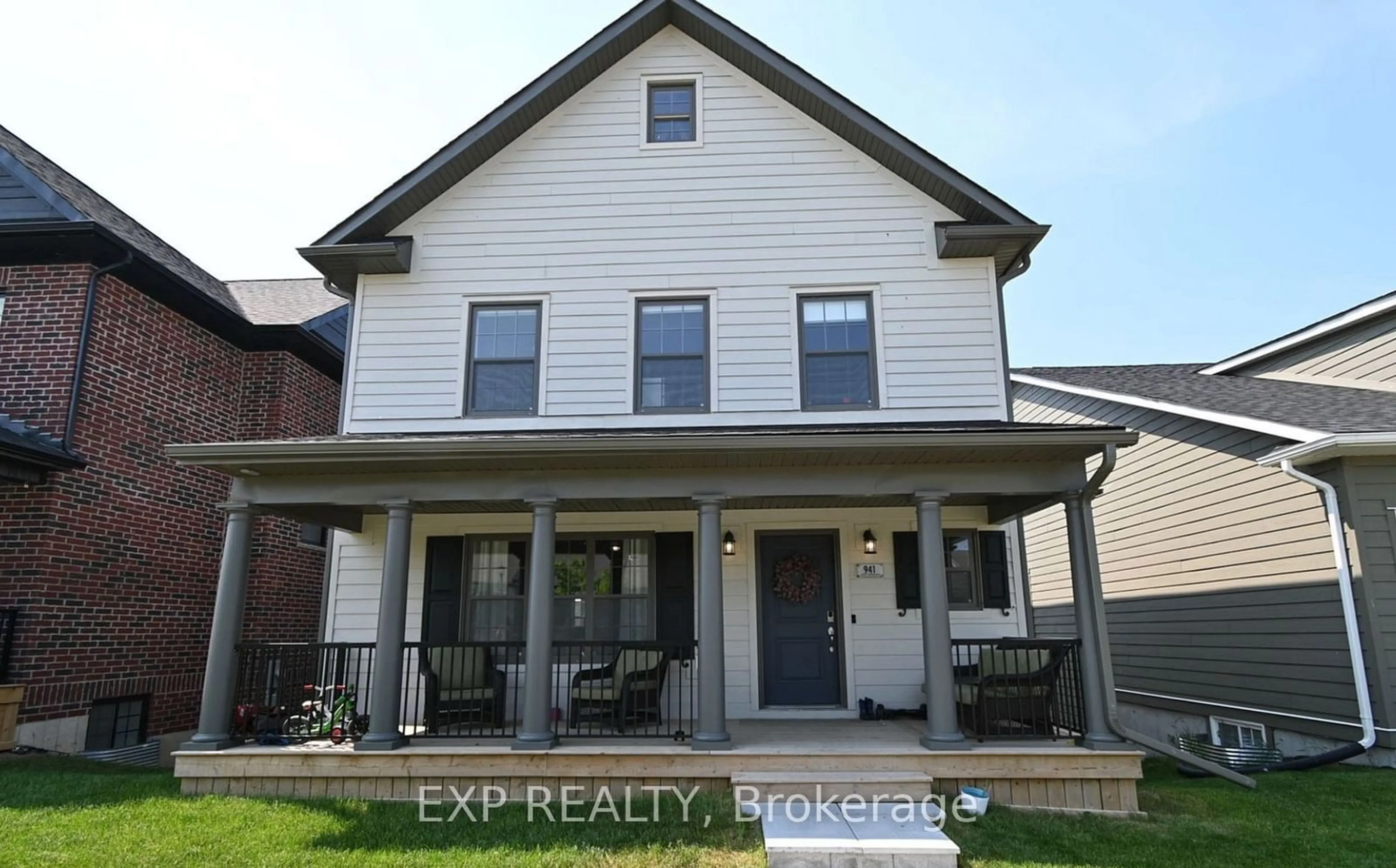 Frontside or backside of a home, the front or back of building for 941 John Fairhurst Blvd, Cobourg Ontario K9A 1L9