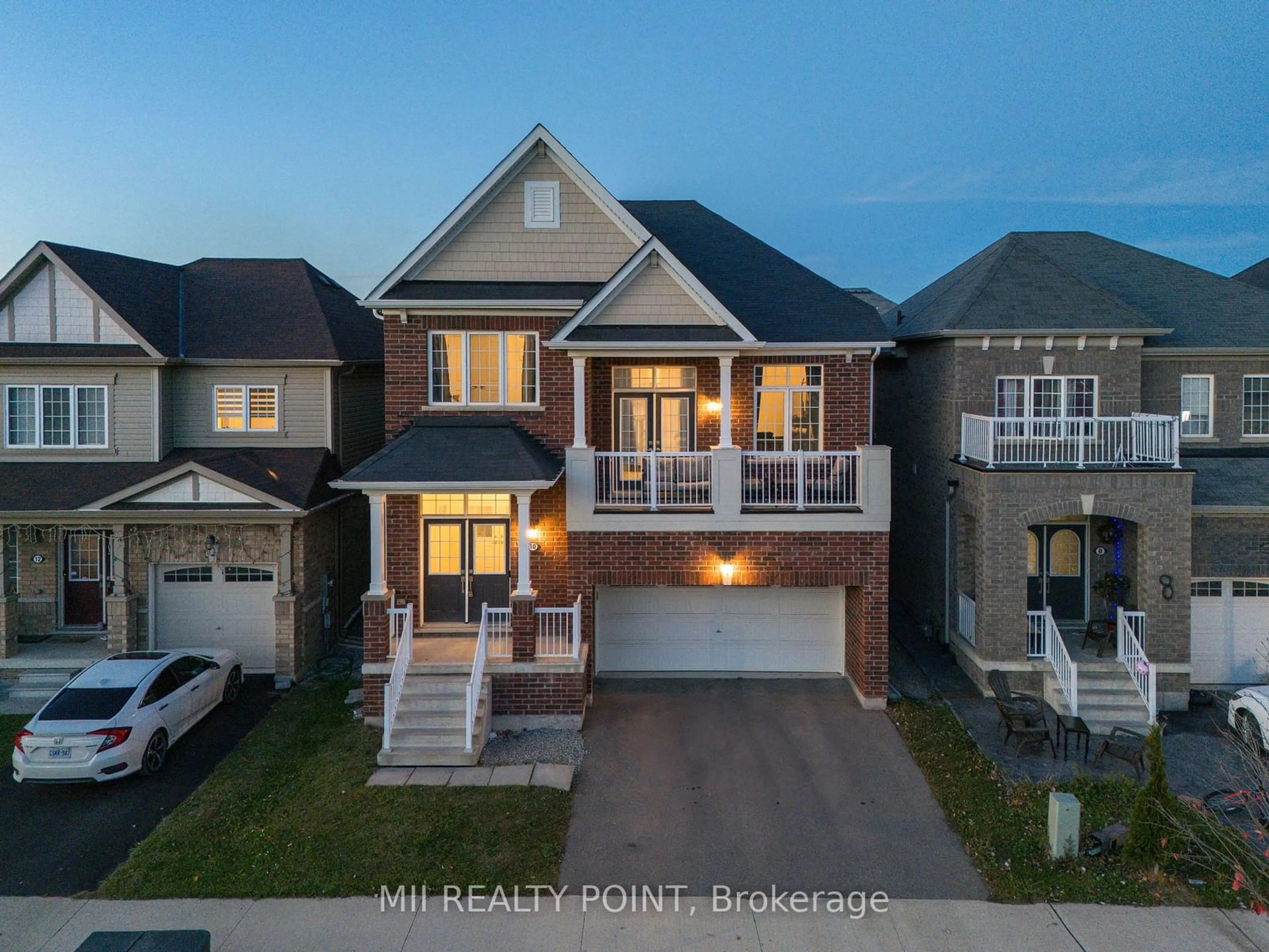 Frontside or backside of a home, the street view for 10 Alexandra Dr, Thorold Ontario L3B 5N5