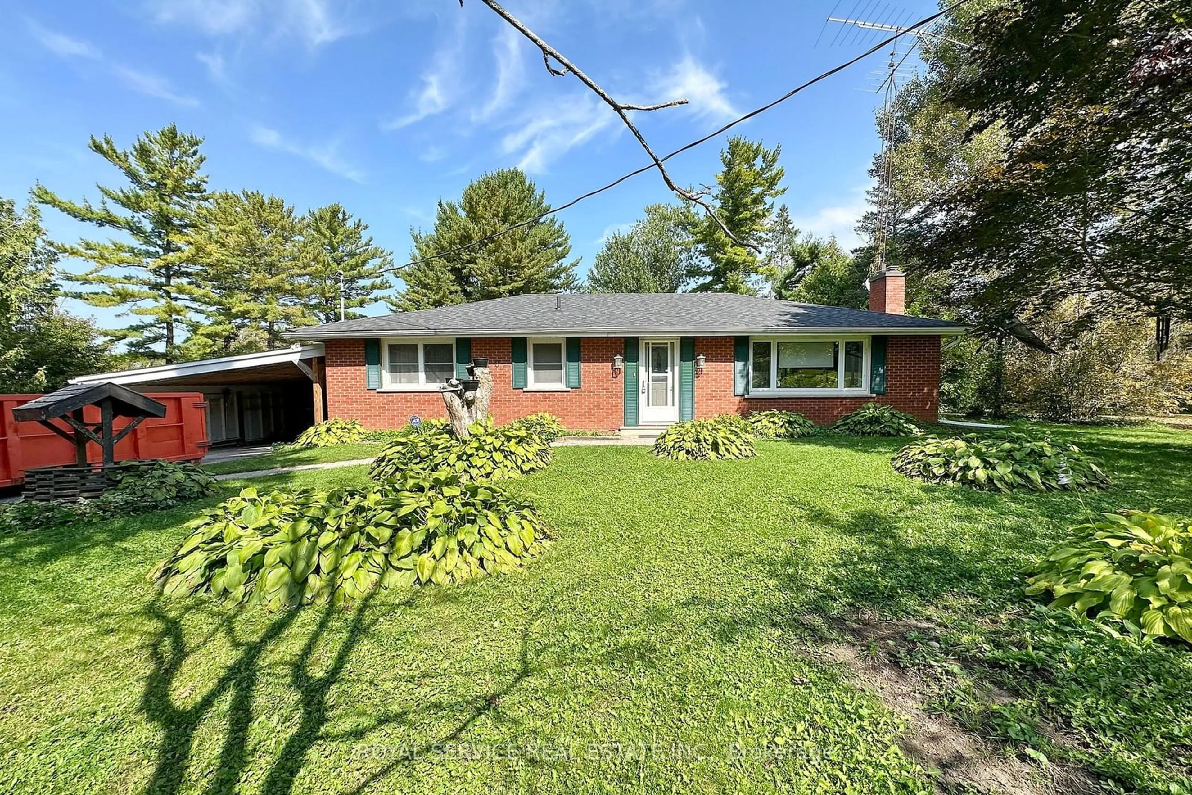 Frontside or backside of a home, cottage for 10 Killarney Rd, Smith-Ennismore-Lakefield Ontario K0L 1T0