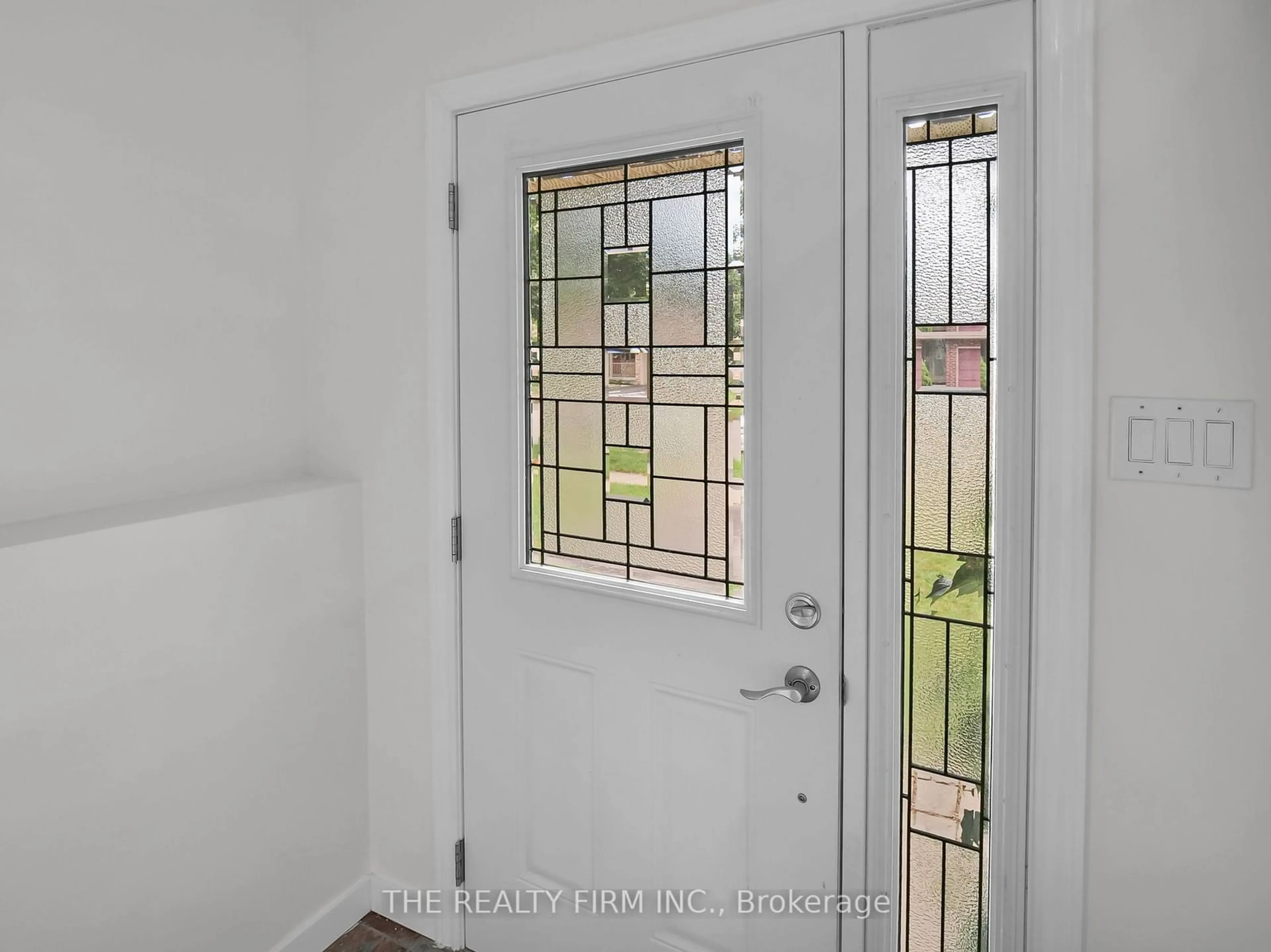 Indoor entryway, not visible floor for 114 Saddy Ave, London Ontario N5V 4N1